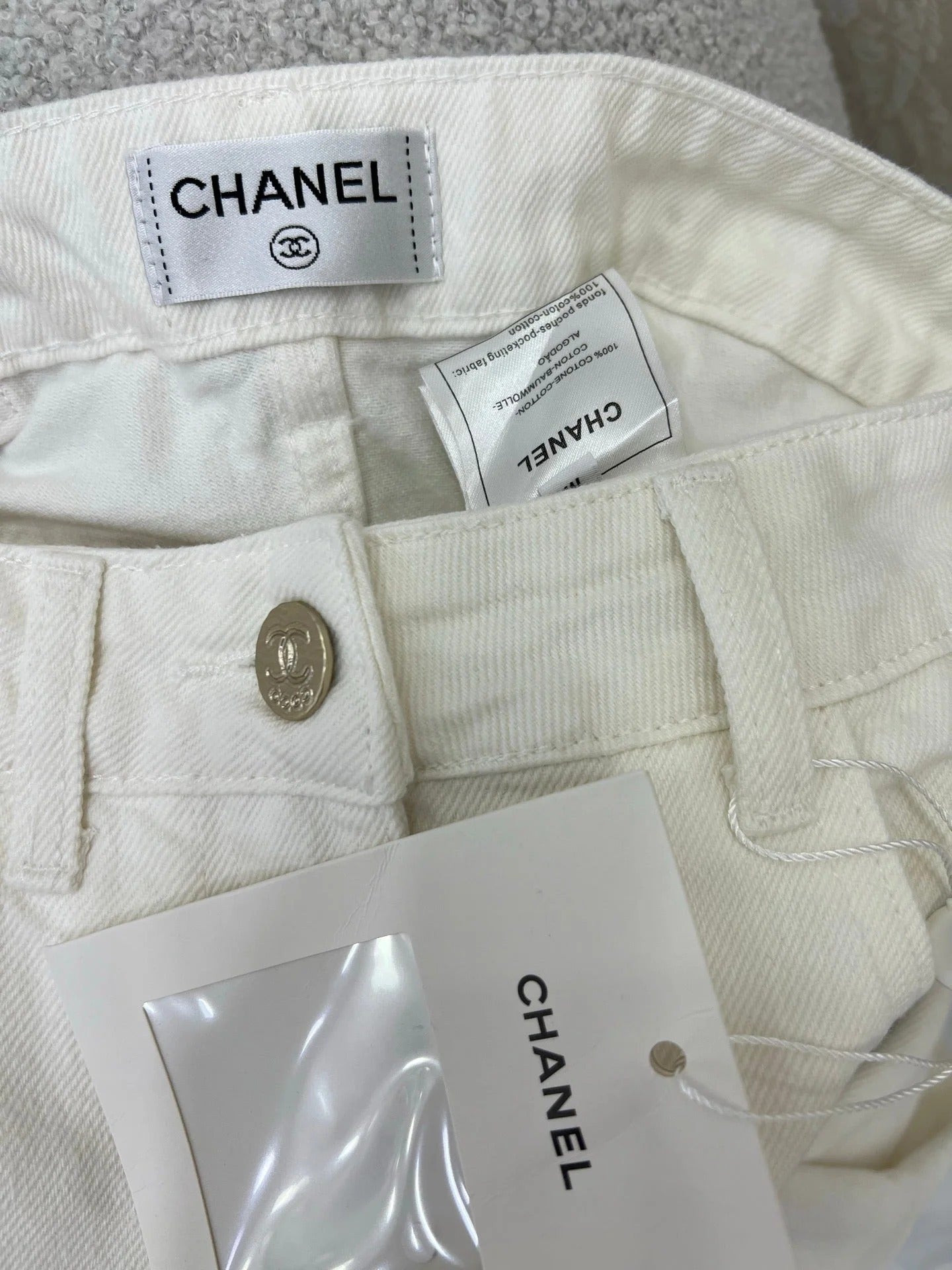 CHANEL PLAIN WHITE DENIM PANTS 275041