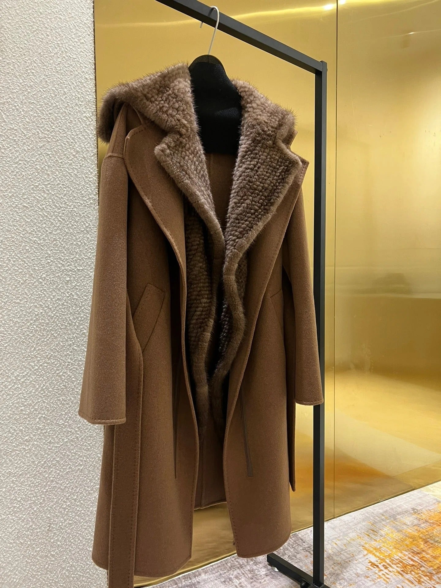 MAX MARA 25S MINK FUR COAT 031