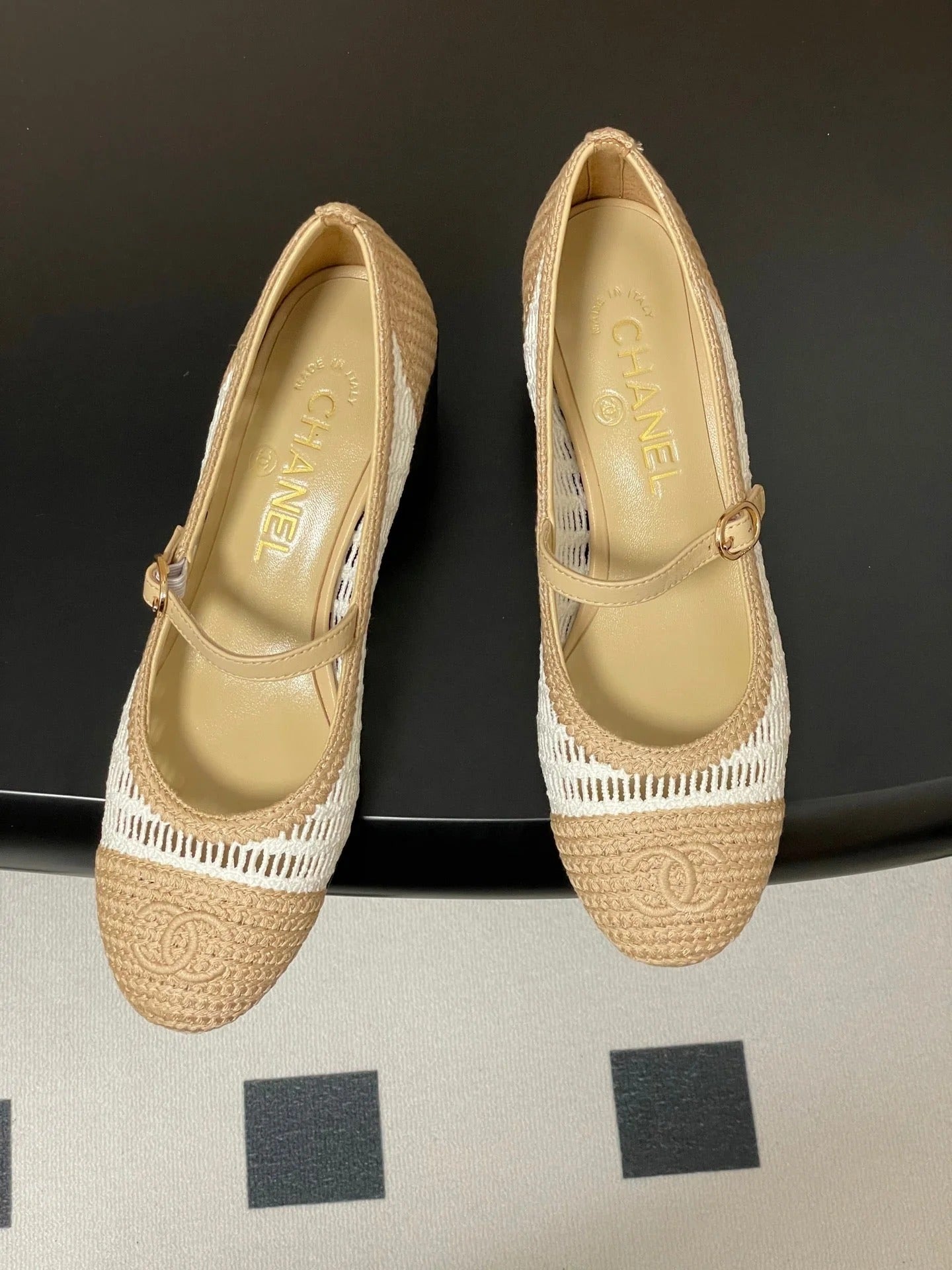 HIGH BALLET MARY JANE 50MM IN NATURAL BEIGE AND WHITE RAFFIA