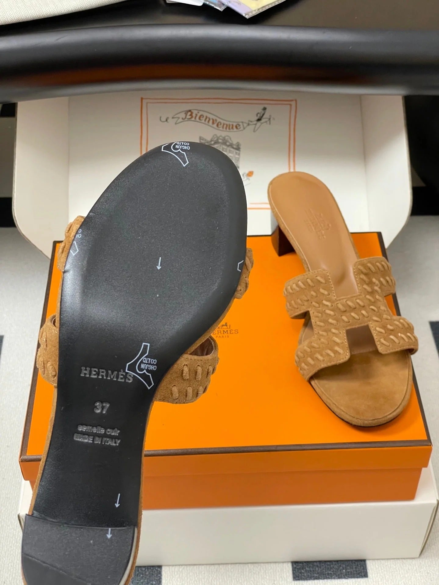 HM 25S ORAN HIGH‑HEEL SANDAL IN LIGHT BROWN SUEDE AND LAMBSKIN