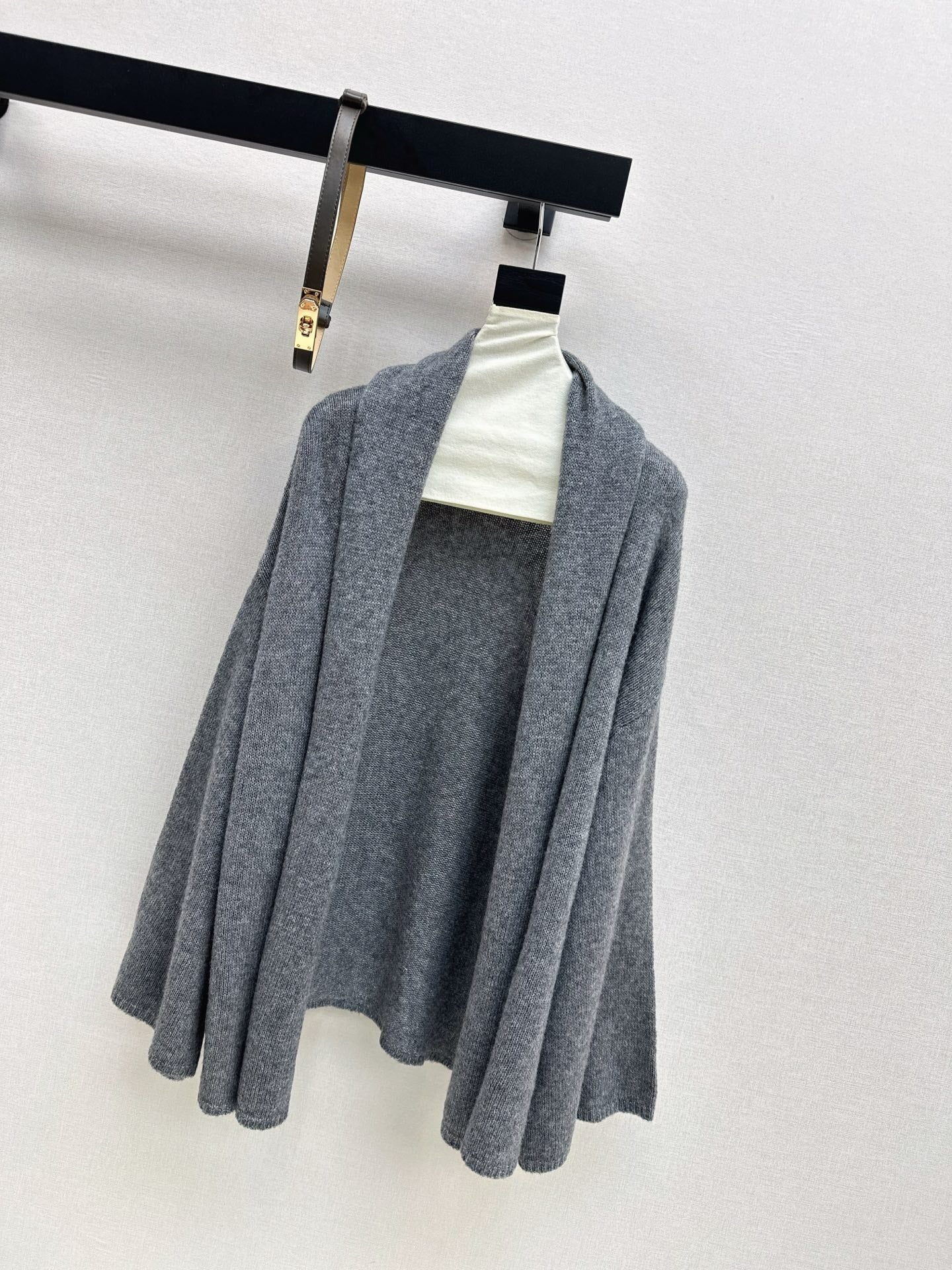 HERMES 25S OVERSIZED CARDIGAN 149