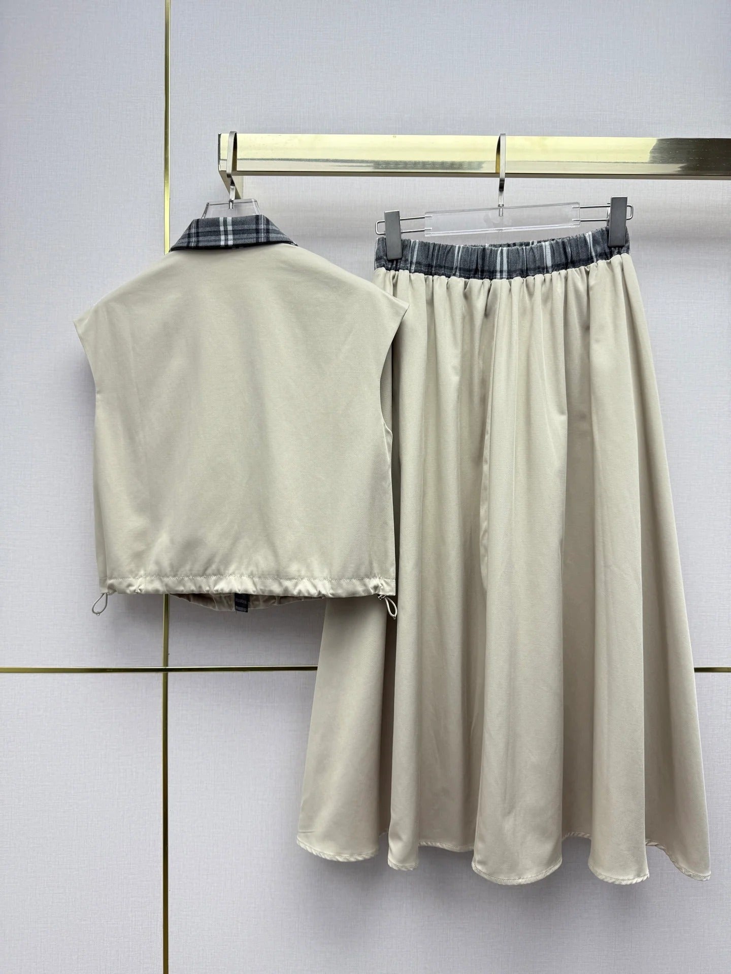 Miumiu 2026 Sleeveless Zipper Vest And Skirt Set Polyester Rayon