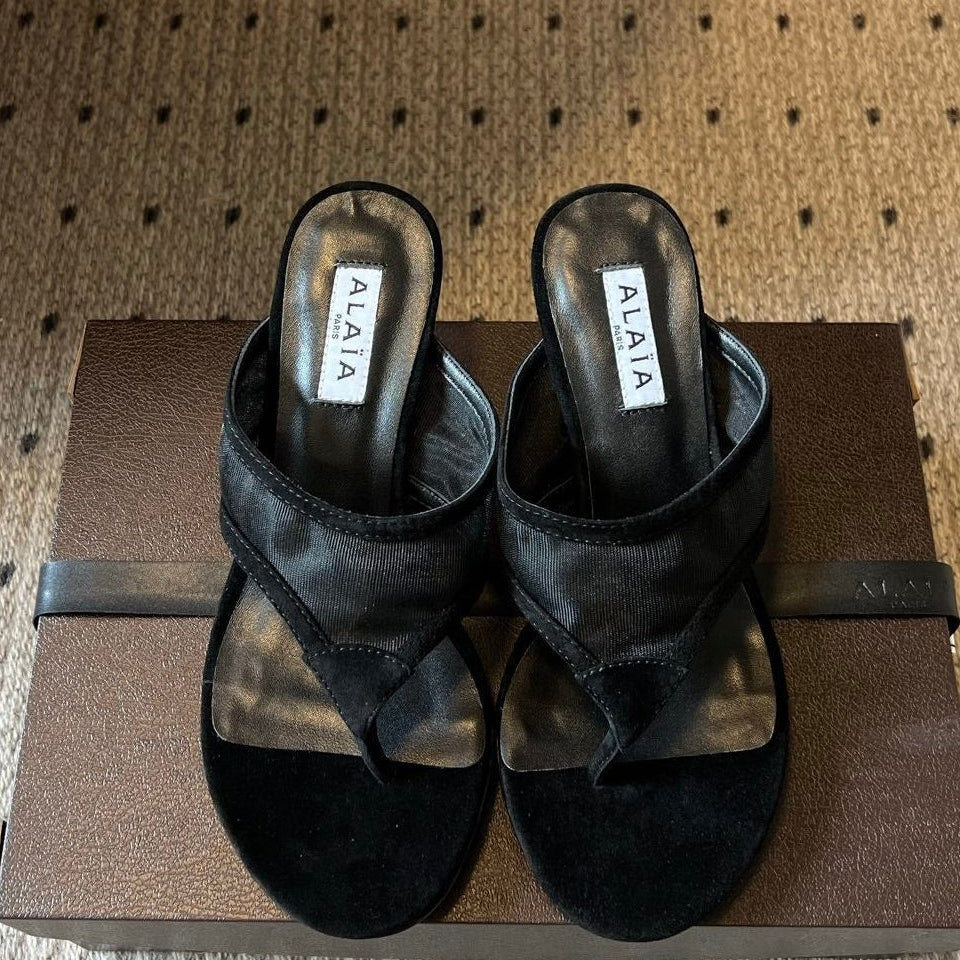 Alaia 2026 Flip-Flops Mid-Heel Sandals 55 Mesh Sheepskin 803353