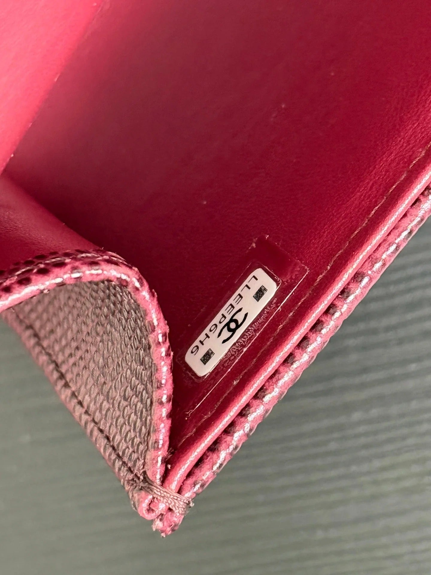 CC 2026 Clutch With Chain 25cm Burgundy Lizard-embossed Calfskin