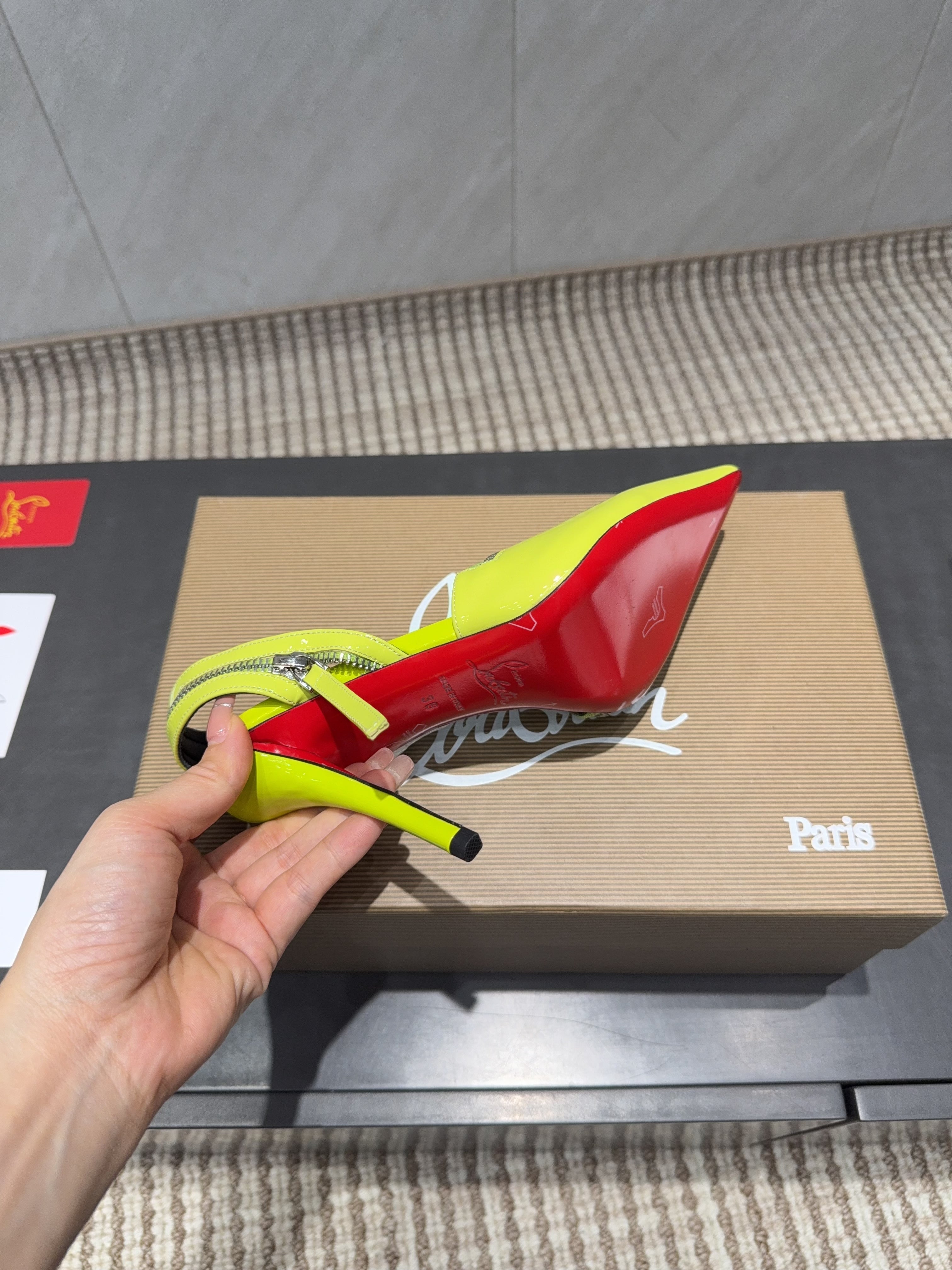 CL 2026 Slingback With Zipper Details 100mm Fluo-yellow Patent Leather 613792