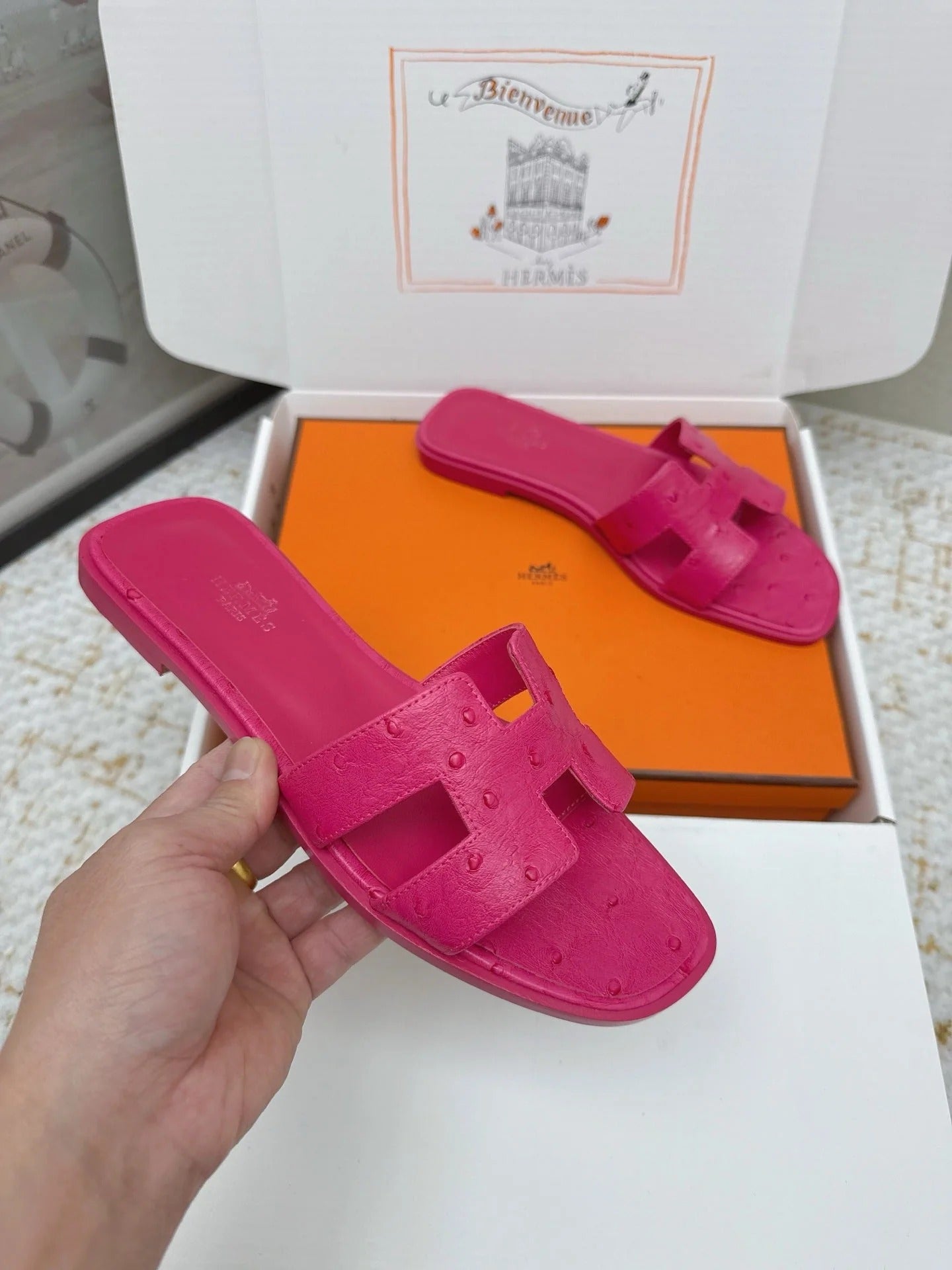 HM 26ss Oran Sandals Dark Pink Ostrich Leather 625106