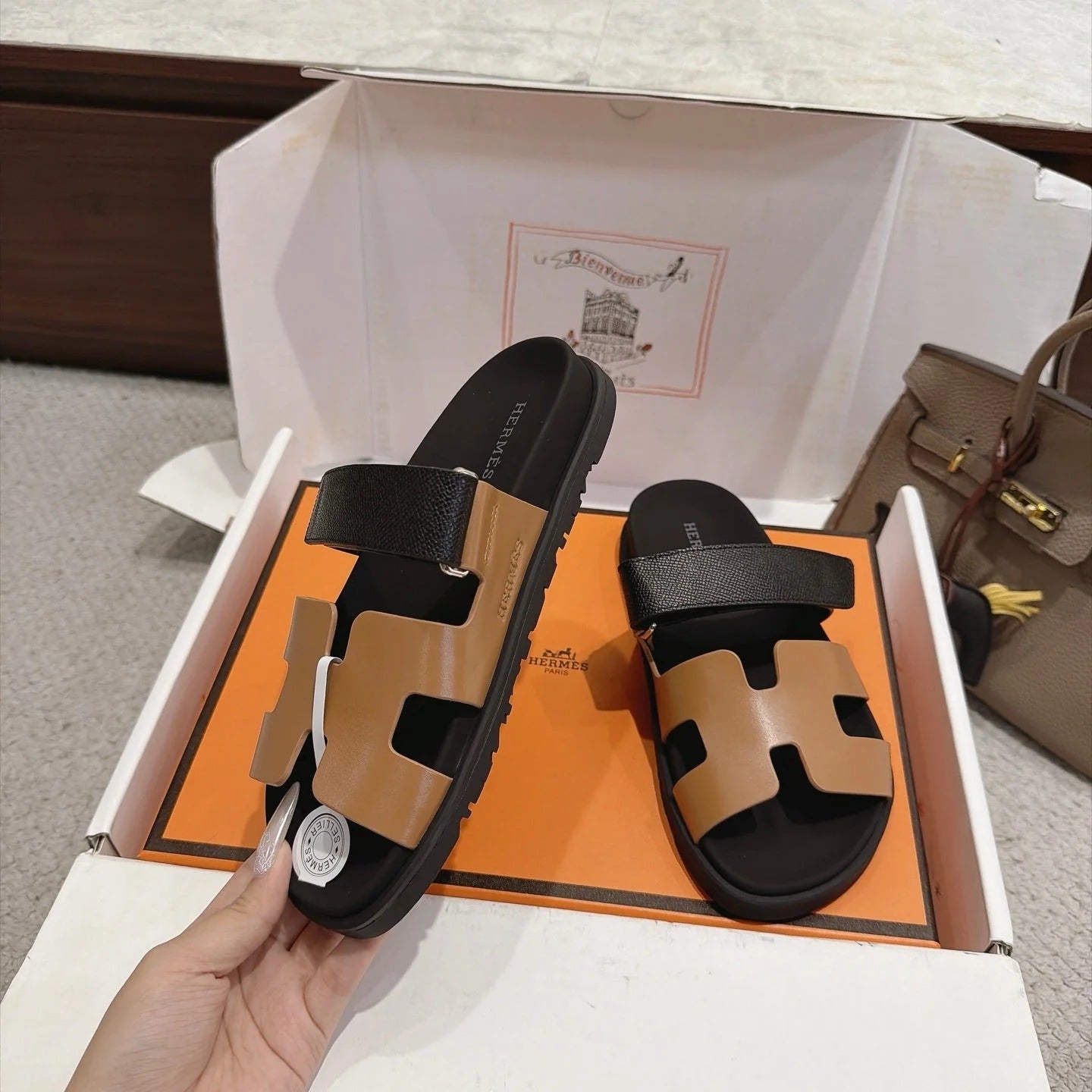 Hermes 2026 Chypre Sandal Brown Black Calfskin And Epsom Calfskin 960077