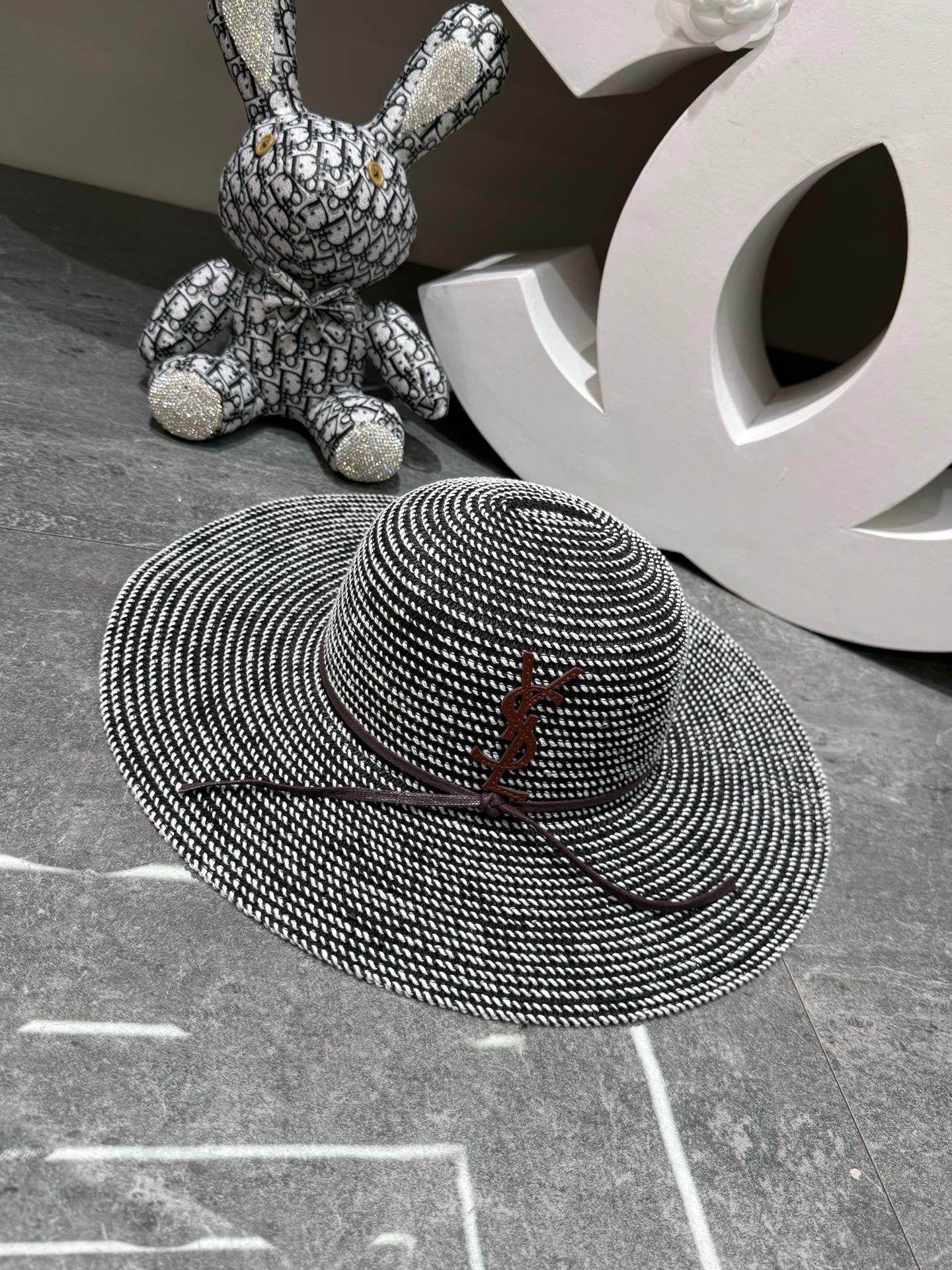 YSL Wide Brim Straw Hat 280800