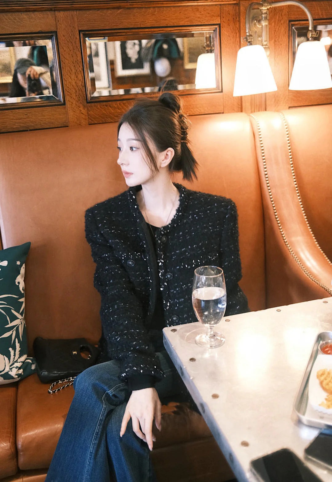 CHANEL 25S ROUND-NECK KNIT CARDIGAN 377