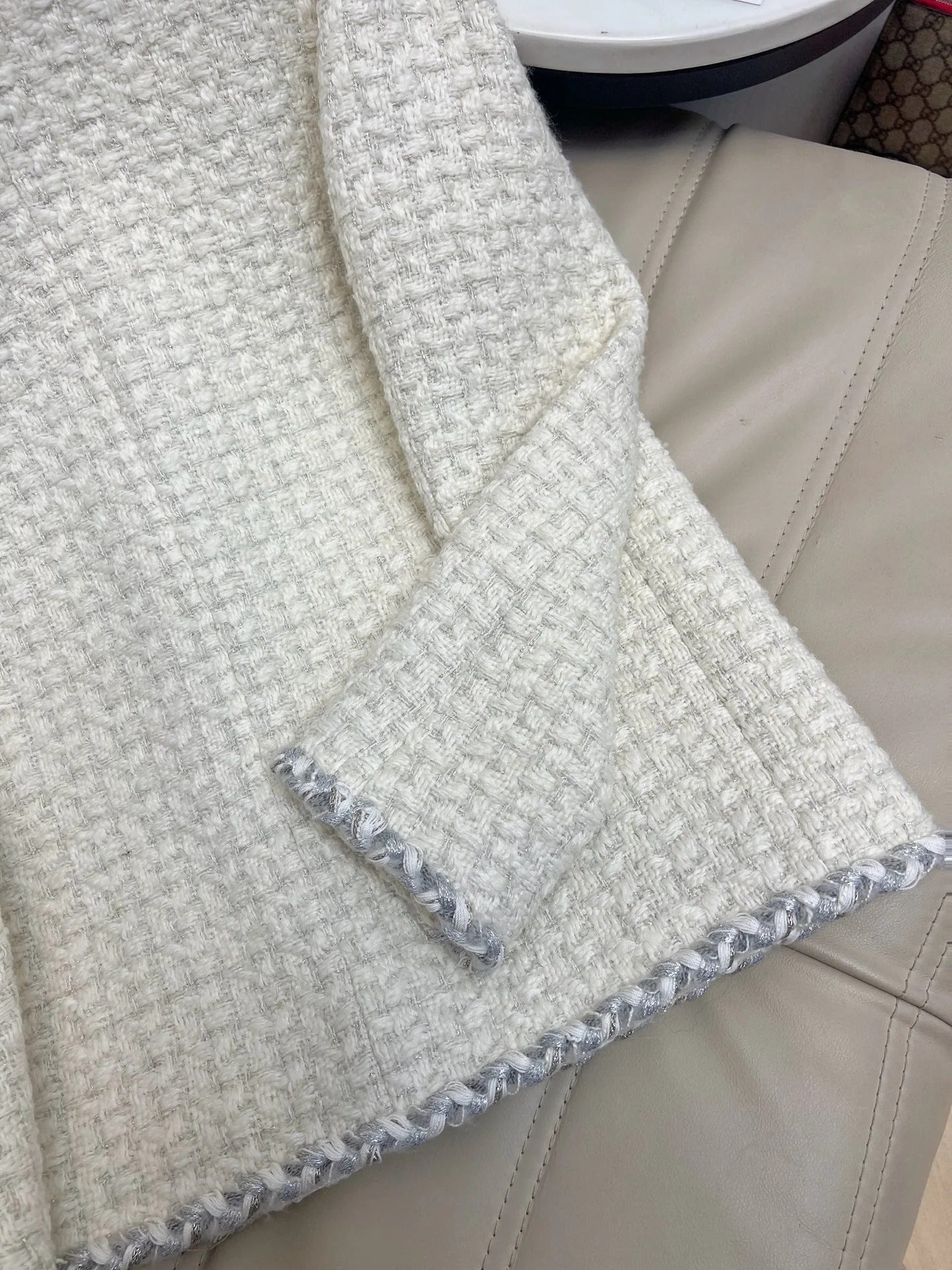CHANEL 25S ROUND-NECK KNIT CARDIGAN 378