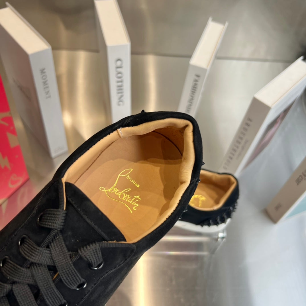 CL Louise Junior Spikes Sneaker Black White Suede 332107