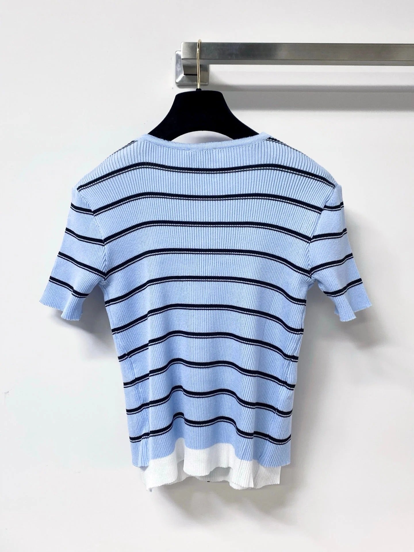 Chanel 2026 Blue Knit Short-Sleeve Cardigan Tencel 353621