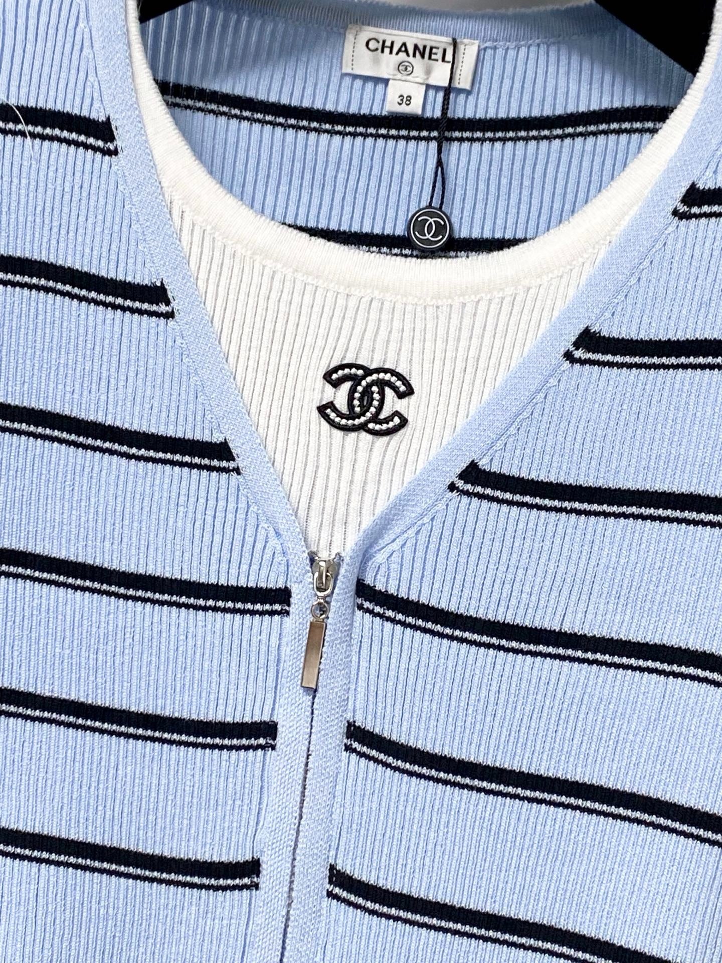 Chanel 2026 Blue Knit Short-Sleeve Cardigan Tencel 353621