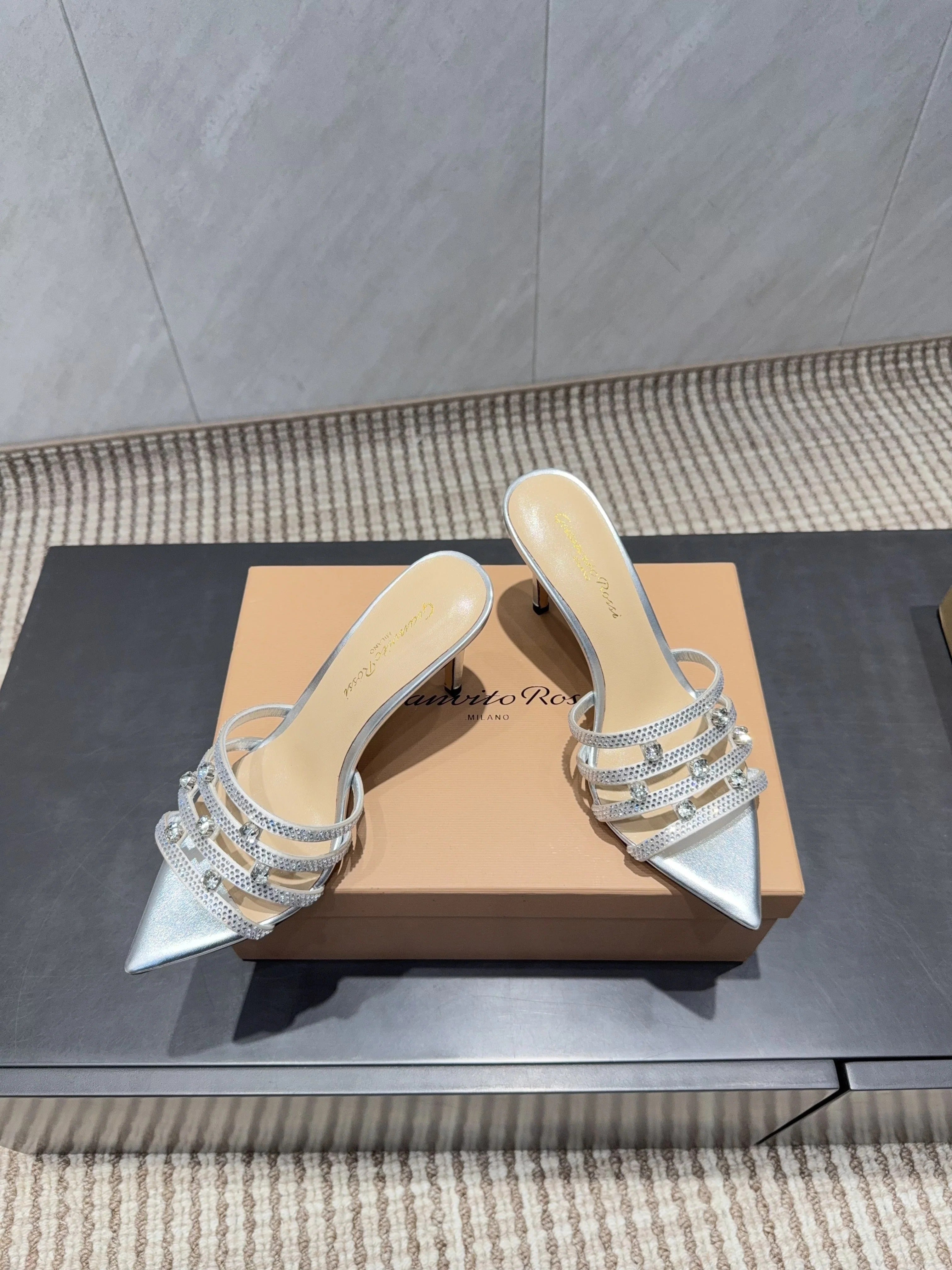 Gianvito Rossi 26SS High Heeled Sandals 100 Metallic Silver Beige Sheepskin 613828