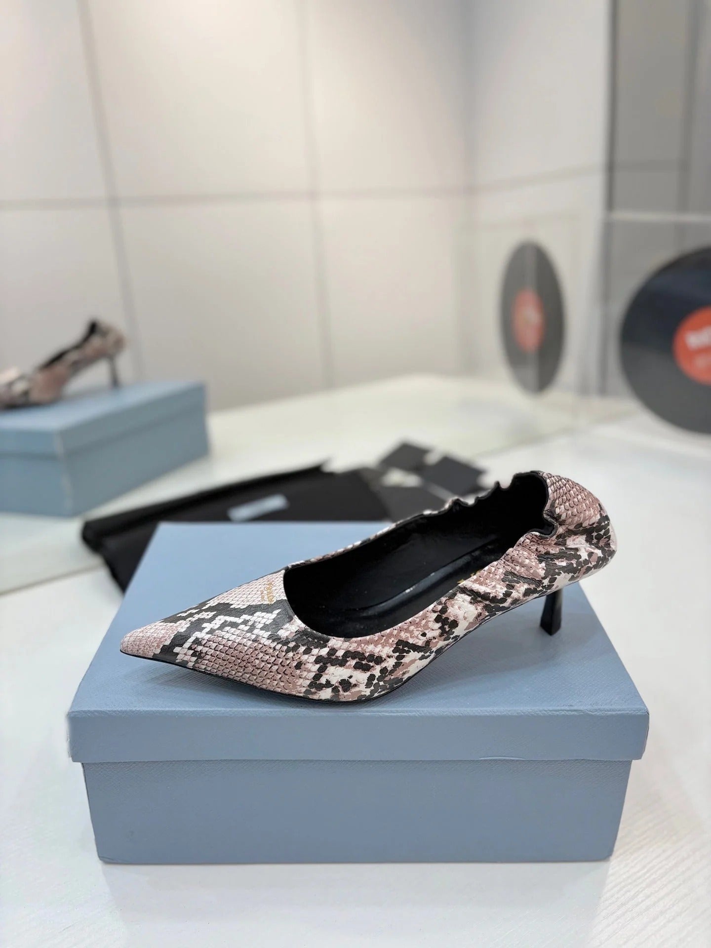 Pra 26s Pointed Toe High Heels 55 Black Light Pink Snakeskin 627126