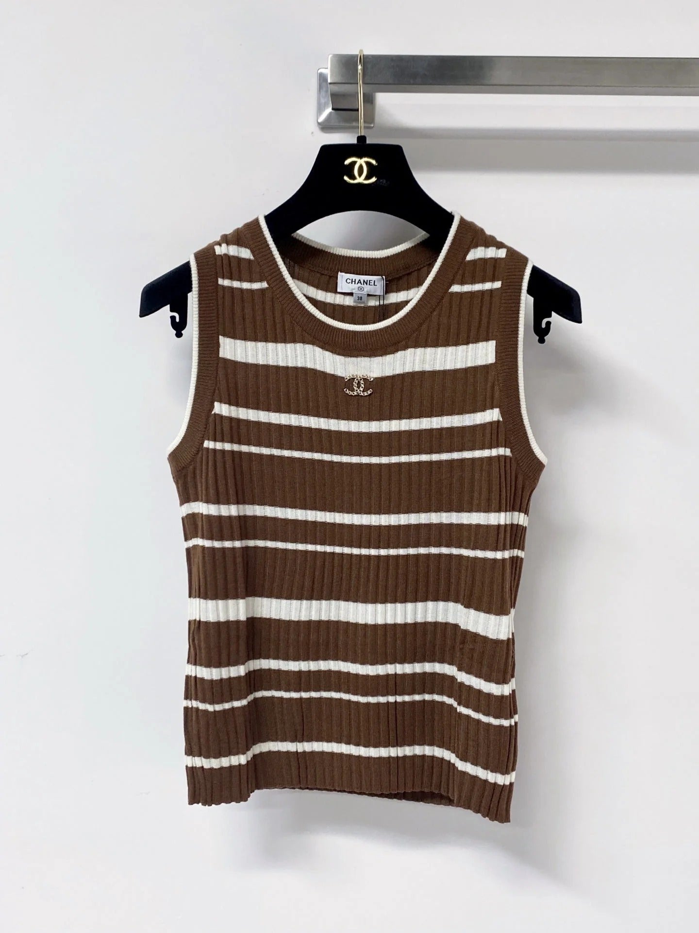Chanel 2026 Striped Ribbed Knit Sleeveless Top Laine Wool 454052