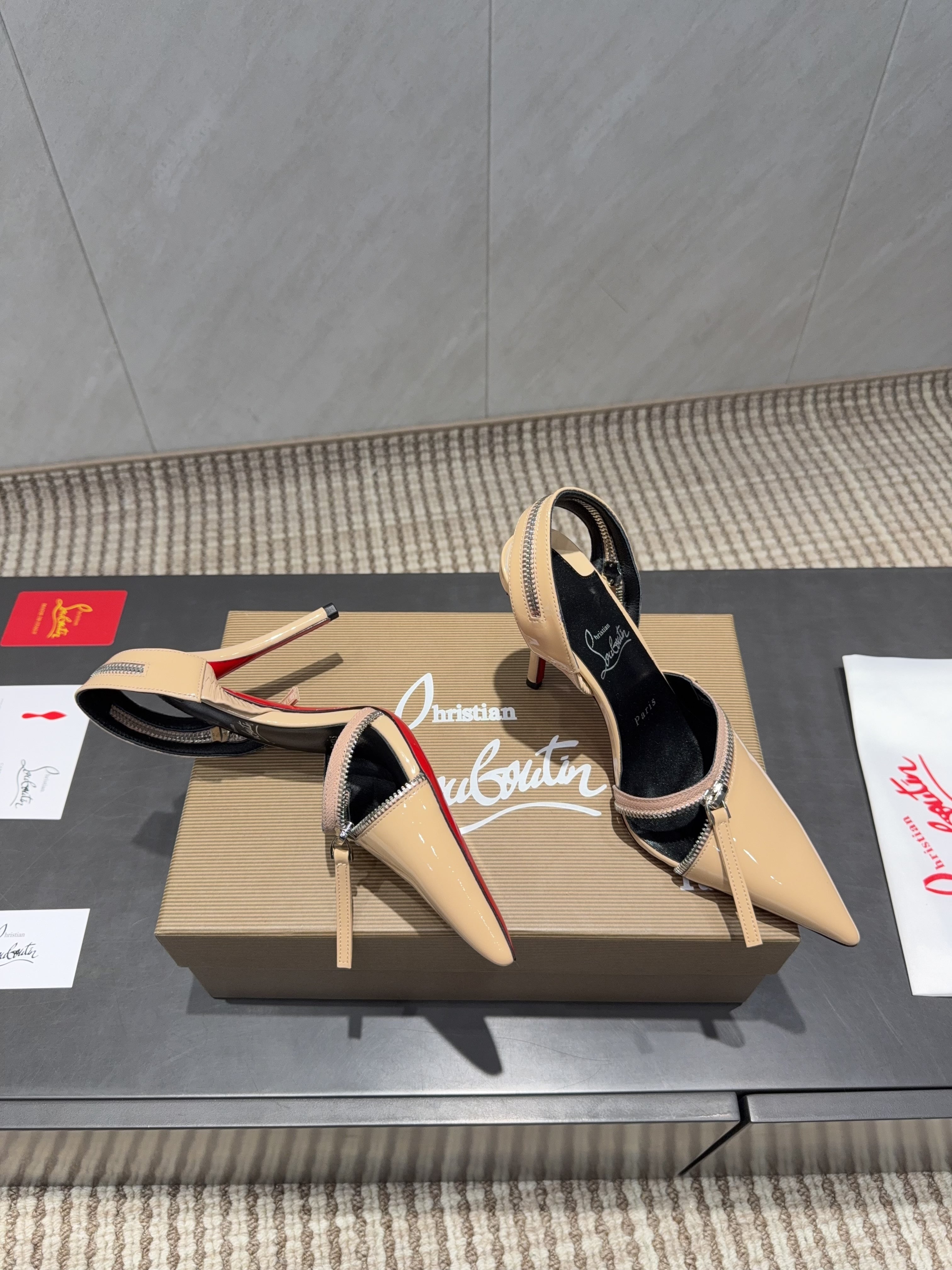 CL 2026 Slingback With Zipper Details 100mm Nude Patent Leather 613790