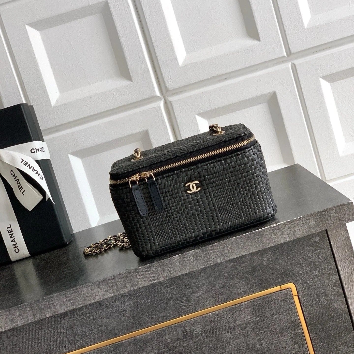 CC 2026 Box Bag 19.5cm Straw Leather 157109