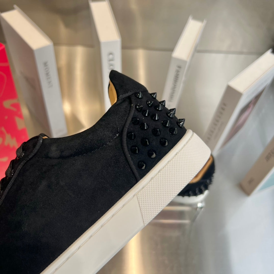 CL Louise Junior Spikes Sneaker Black White Suede 332107