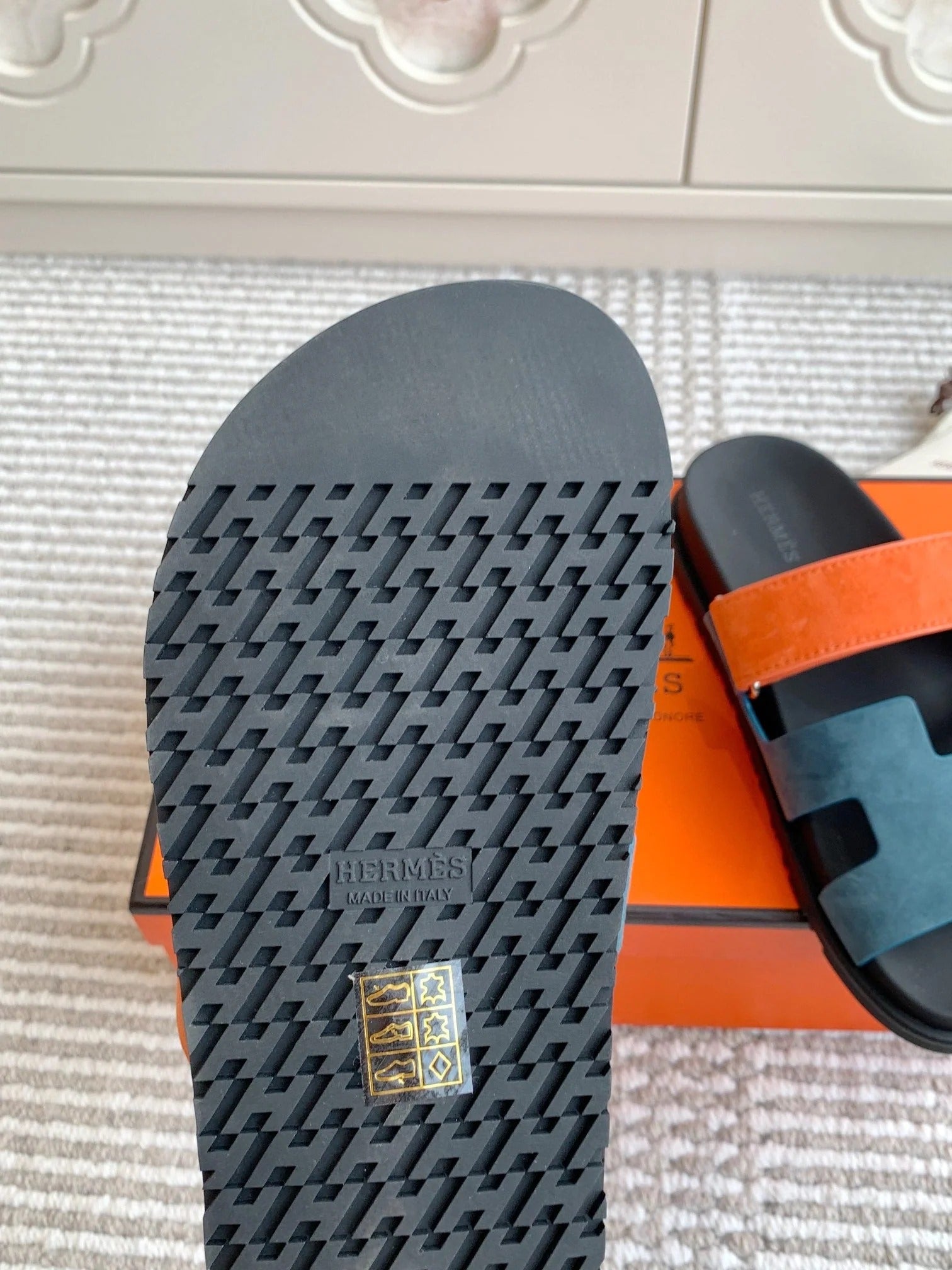 Hermes 2026 Chypre Sandal Lizard-patterned Leather 982179