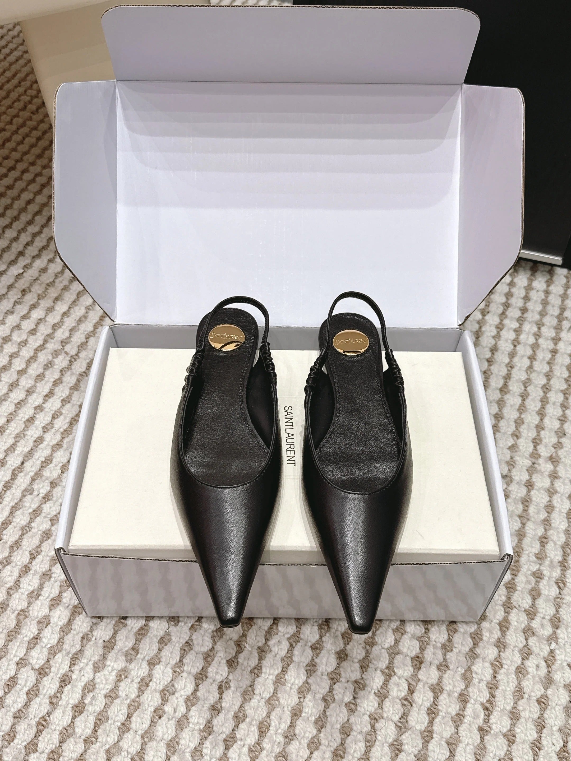 YSL 26ss Flat Slingback Black Sheepskin 654713