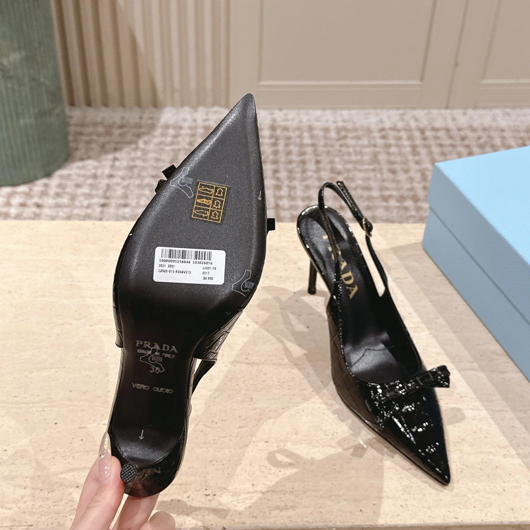 PRA 26S Slingback 85 Black Crocodile Embossed Leather 630739