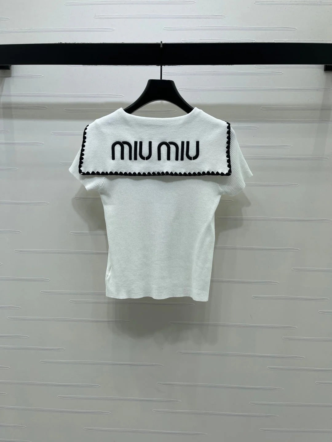 Miumiu 2026 Shawl-style Knitted Short-sleeved Cardigan Wool 395726