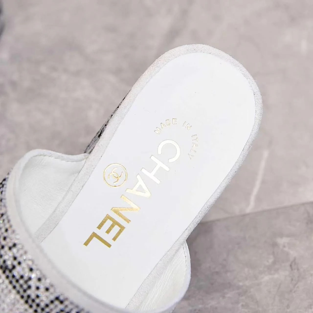 Chanel 2026 Rhinestone Mules Block Heel And Lettered Design Leather 778400