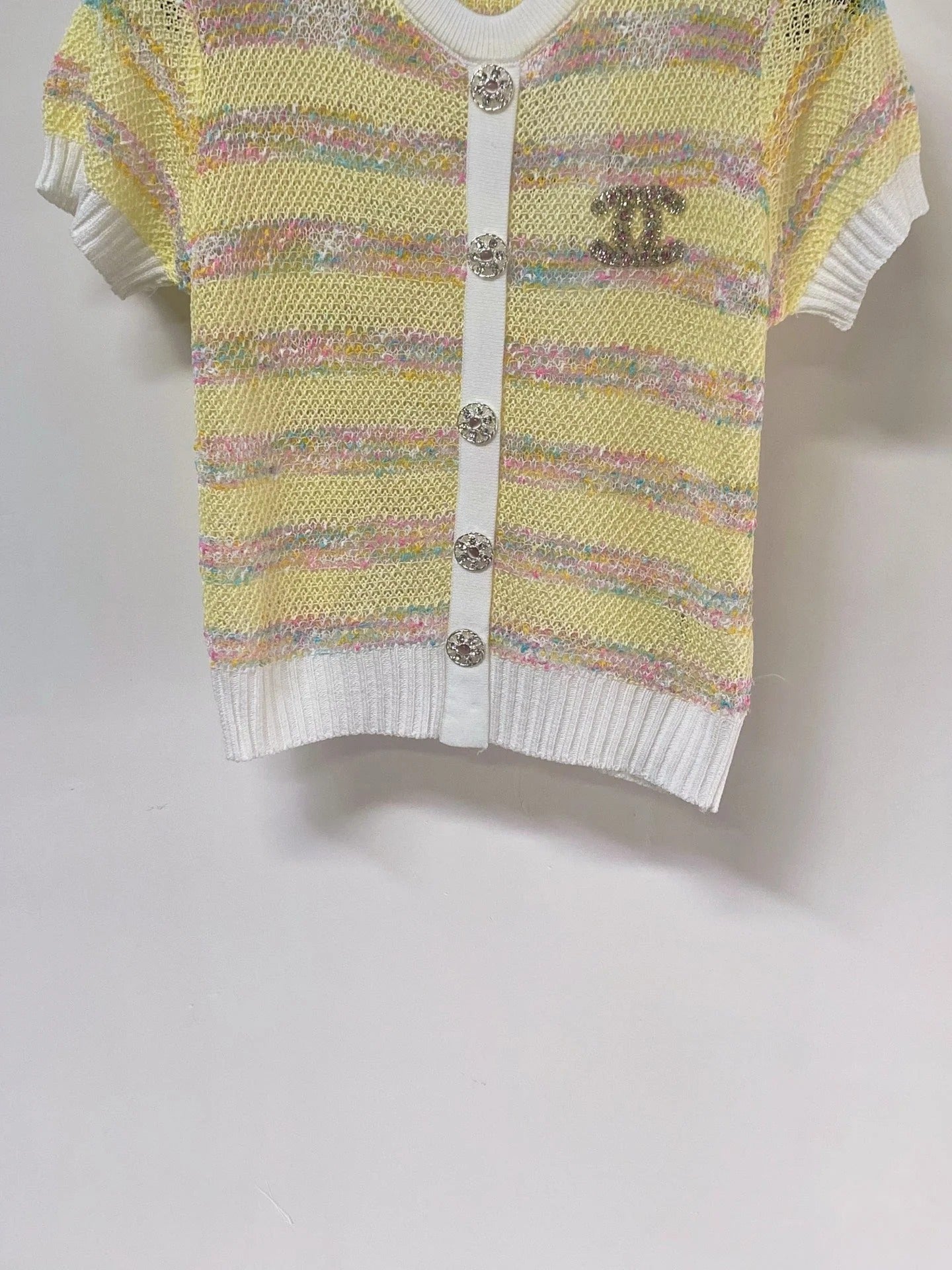 Chanel 2026 Short-Sleeve Knit Cardigan Wool Laine 463563