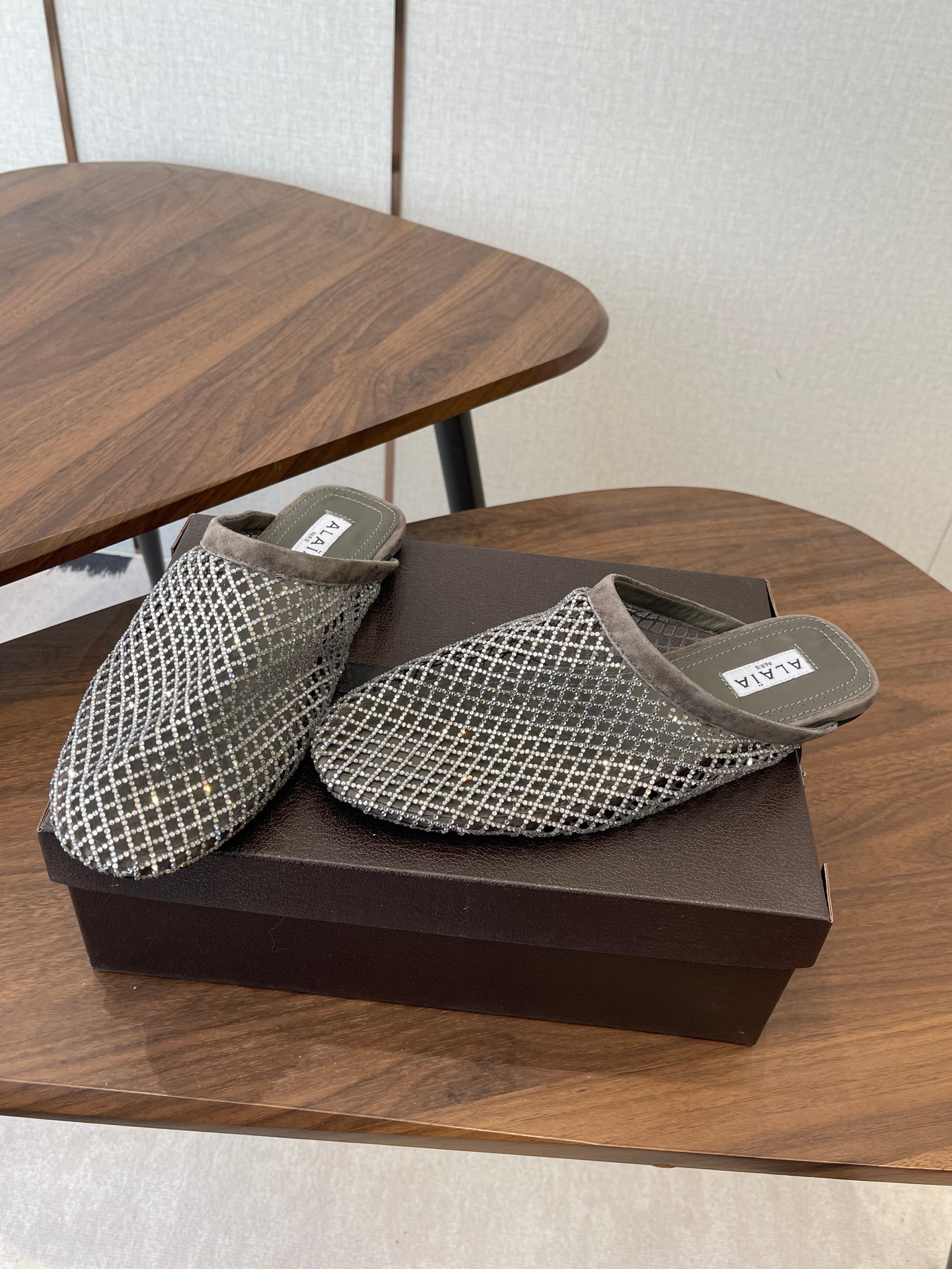 Alaia 26 Half-Slippers Gray Mesh Rhinestones 624898