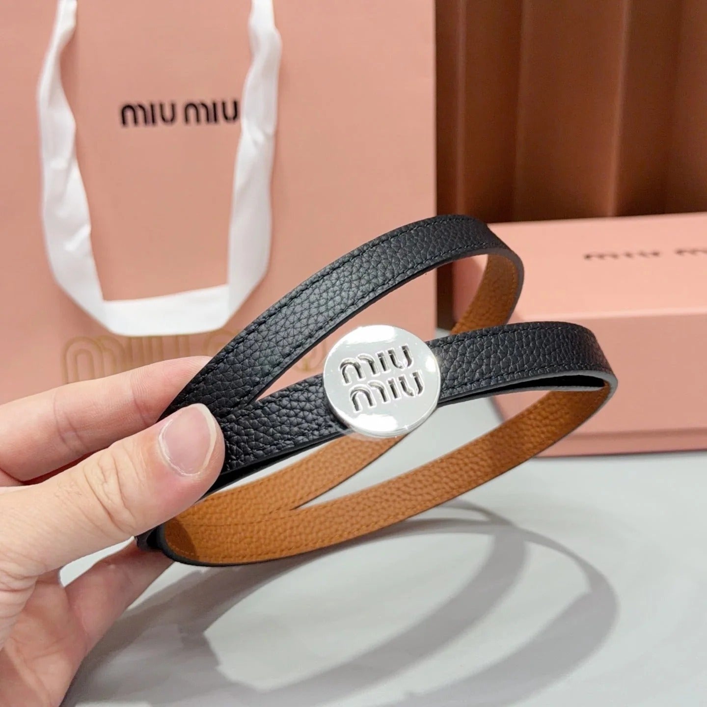 Miumiu 2026 Round Logo Buckle Belt 15mm Cowhide 215692