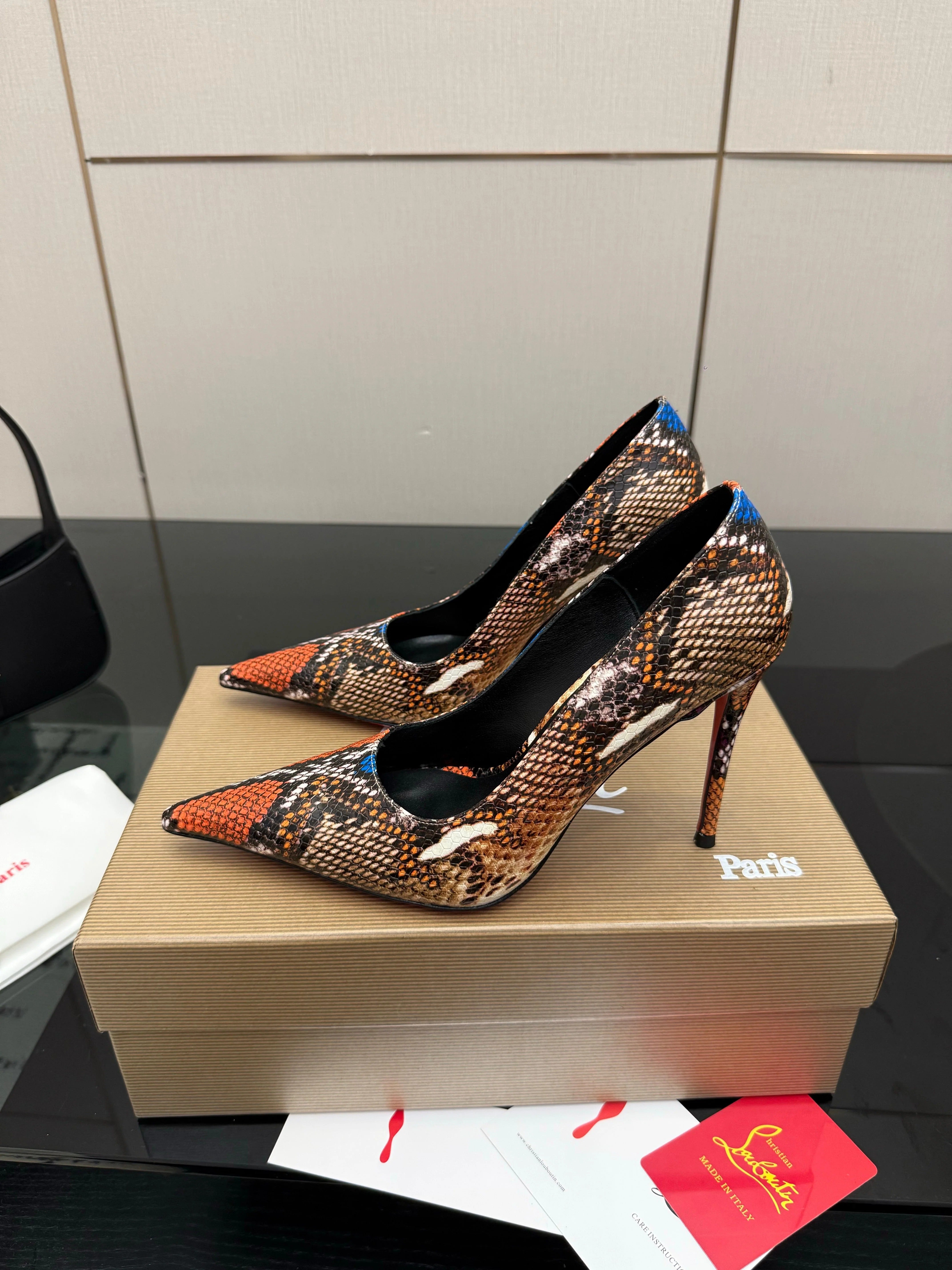 Christian Louboutin 2026 Heels Pumps 100mm Patent Leather Sheepskin 791555