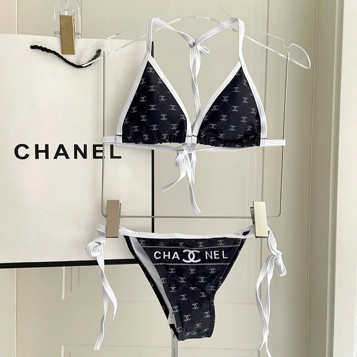 CC BIKINI SWIMSUIT SET IN BLACK AND WHITE TRIM WHITE LOGO PRINTED 608921