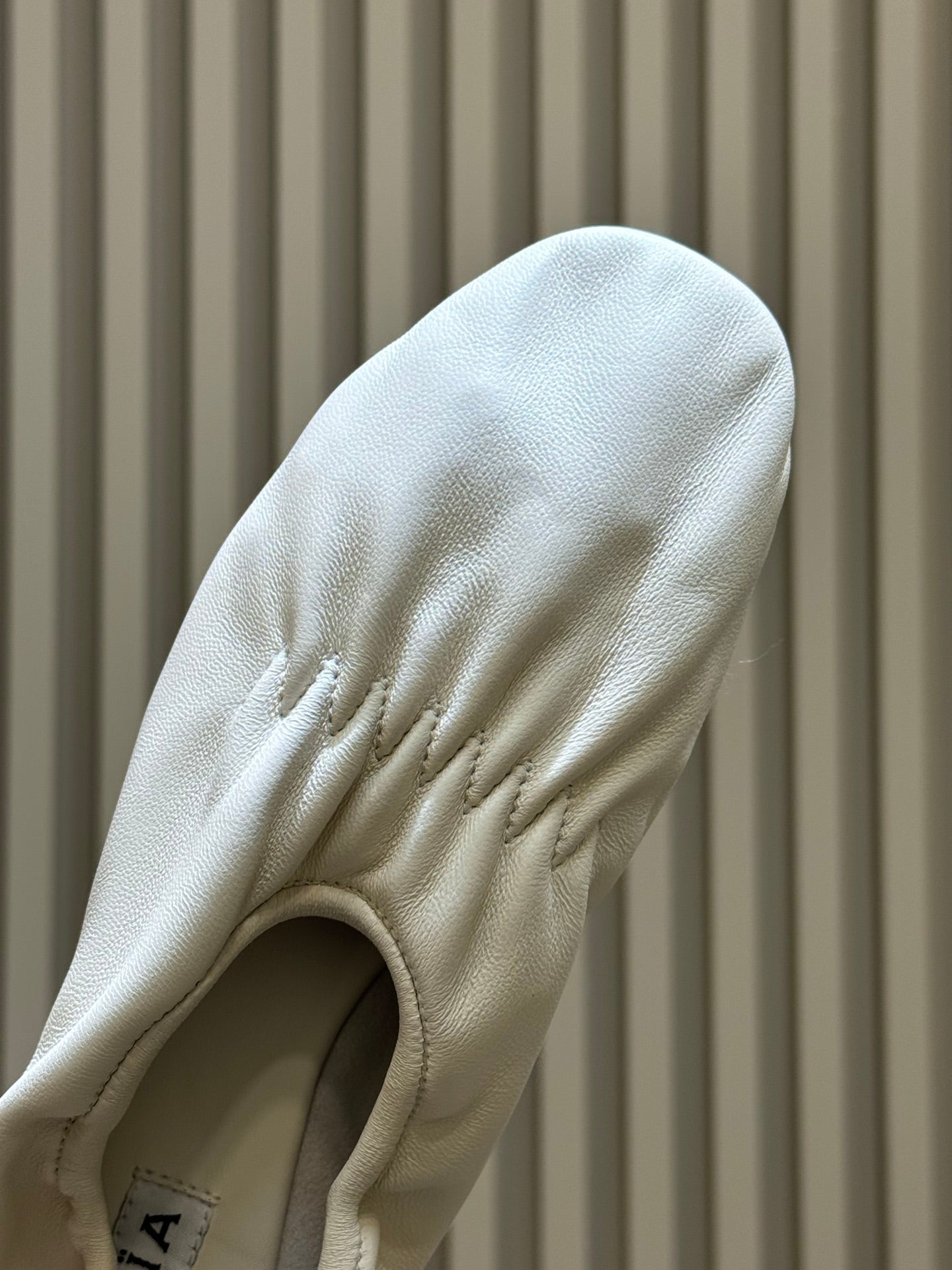 Alaia 26 Ballet Flats White Lambskin 621733