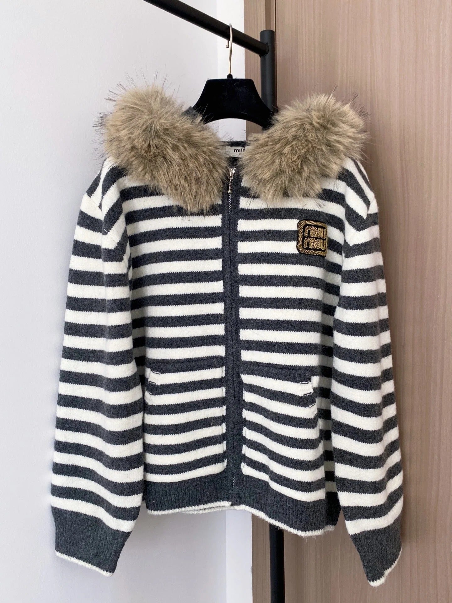 MIUMIU CARDIGAN STYLE 697