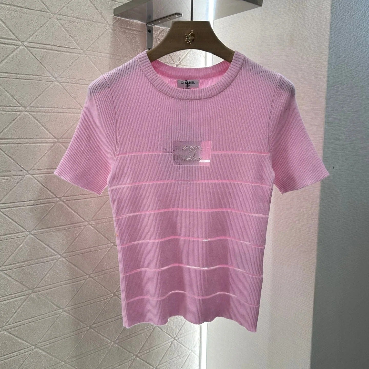 CHANEL FITTED SHORT-SLEEVE KNIT TOP 276498