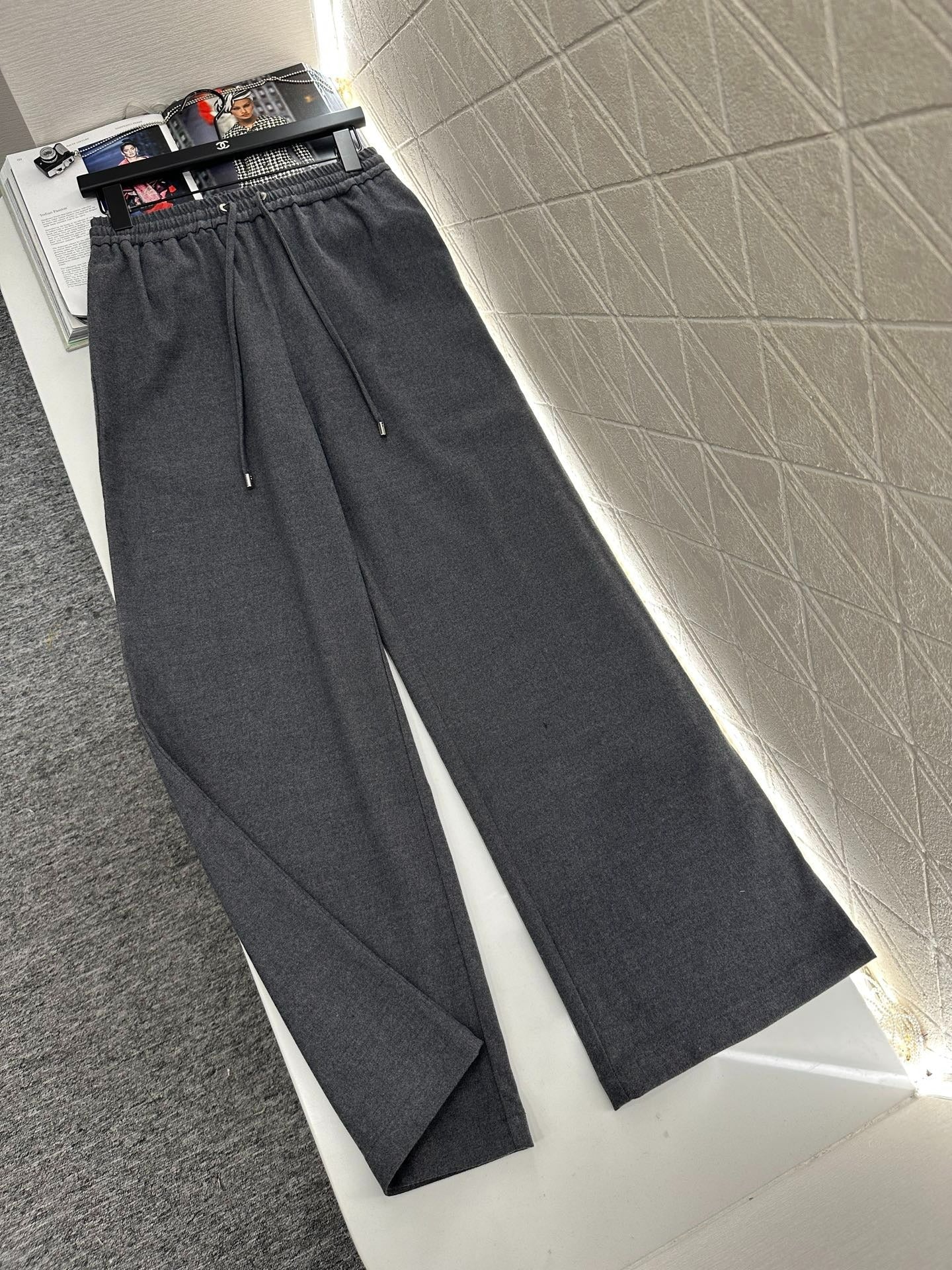 MIUMIU WIDE-LEG PANTS STYLE 116