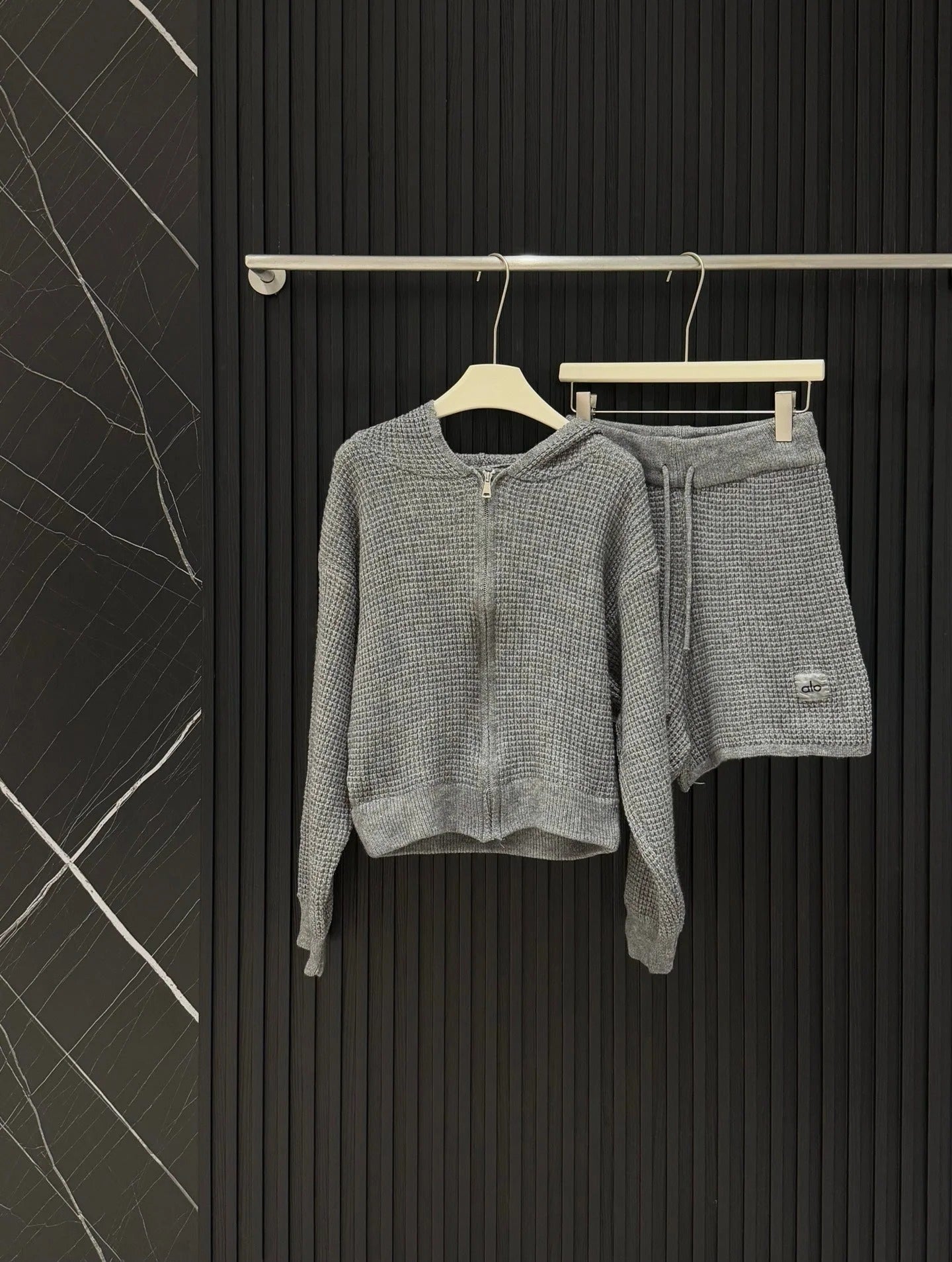 ALO KNIT CARDIGAN & SHORTS SET STYLE 33