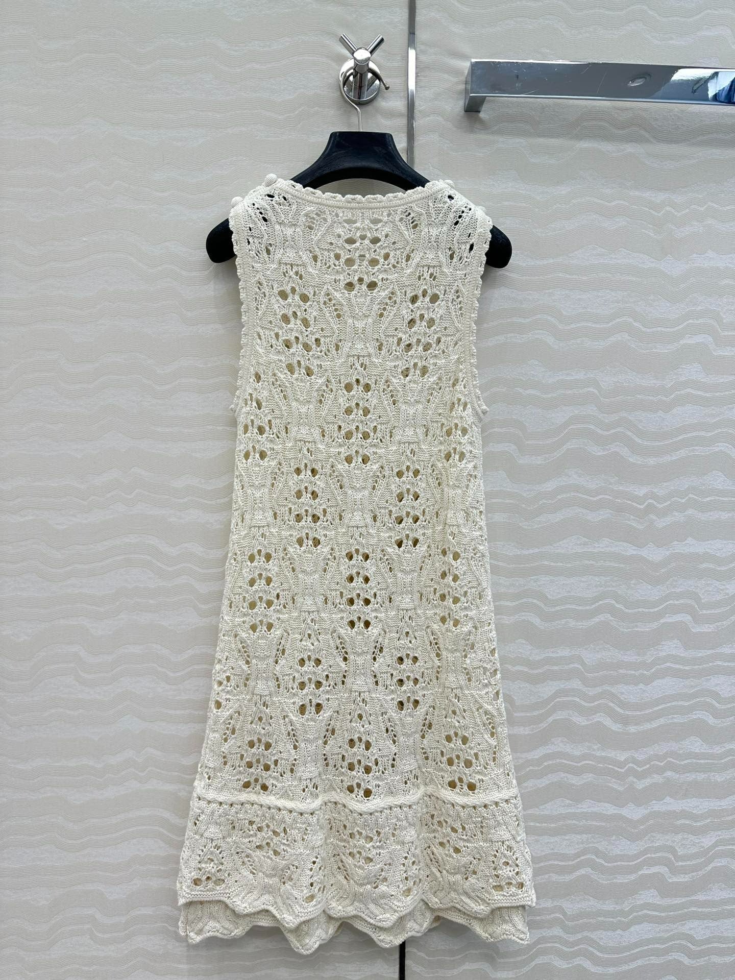 DIOR SLEEVELESS DRESS 270061