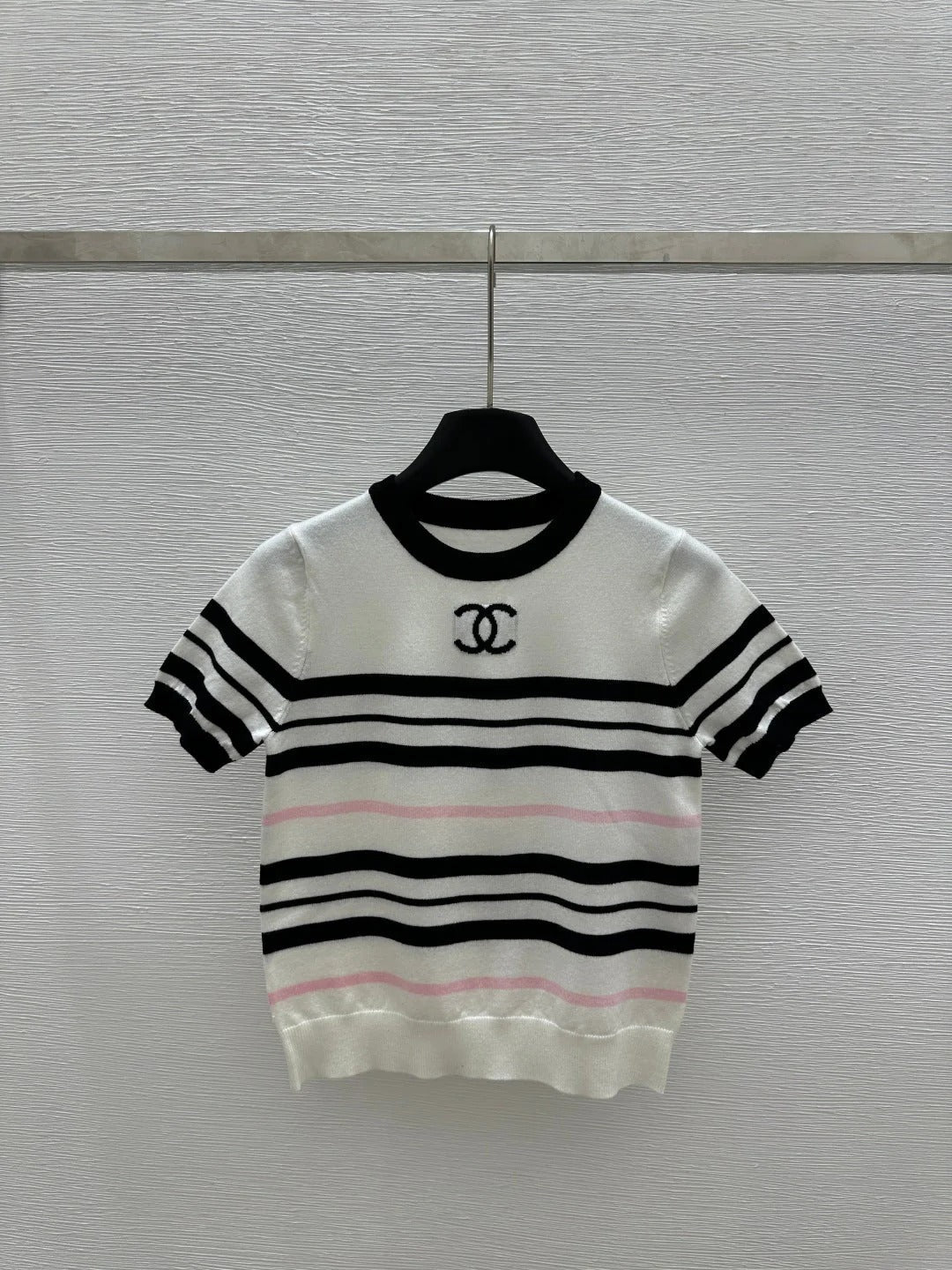 CHANEL SHORT-SLEEVE KNIT TOP STRIPED
