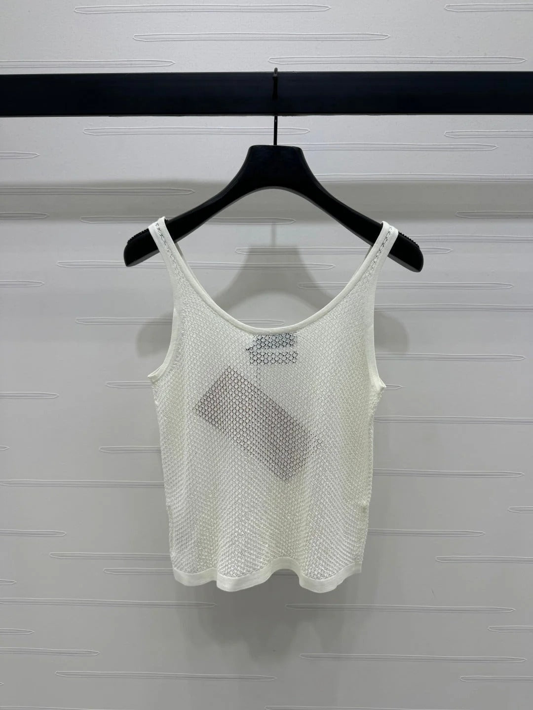 MIU 25S ROUND NECK KNIT TANK TOP WITH HOLES 264266