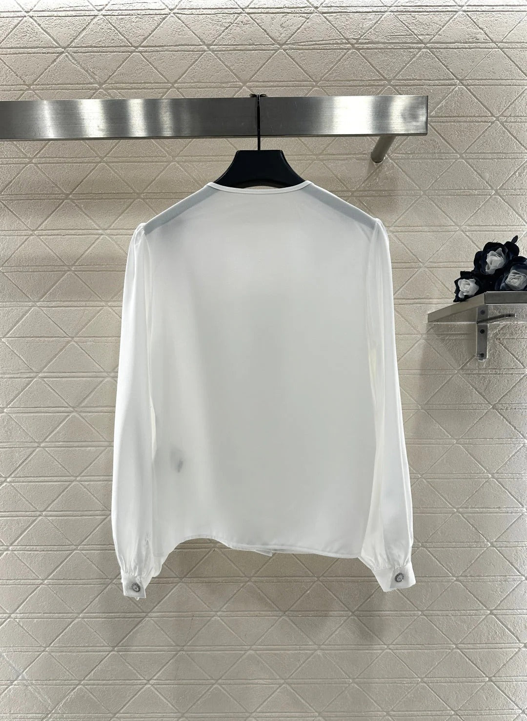 CHANEL 25S ROUND-NECK SHIRT 602