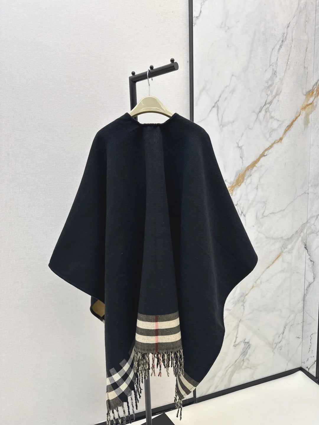 BURBERRY 25S KNITTED SHAWL 98270