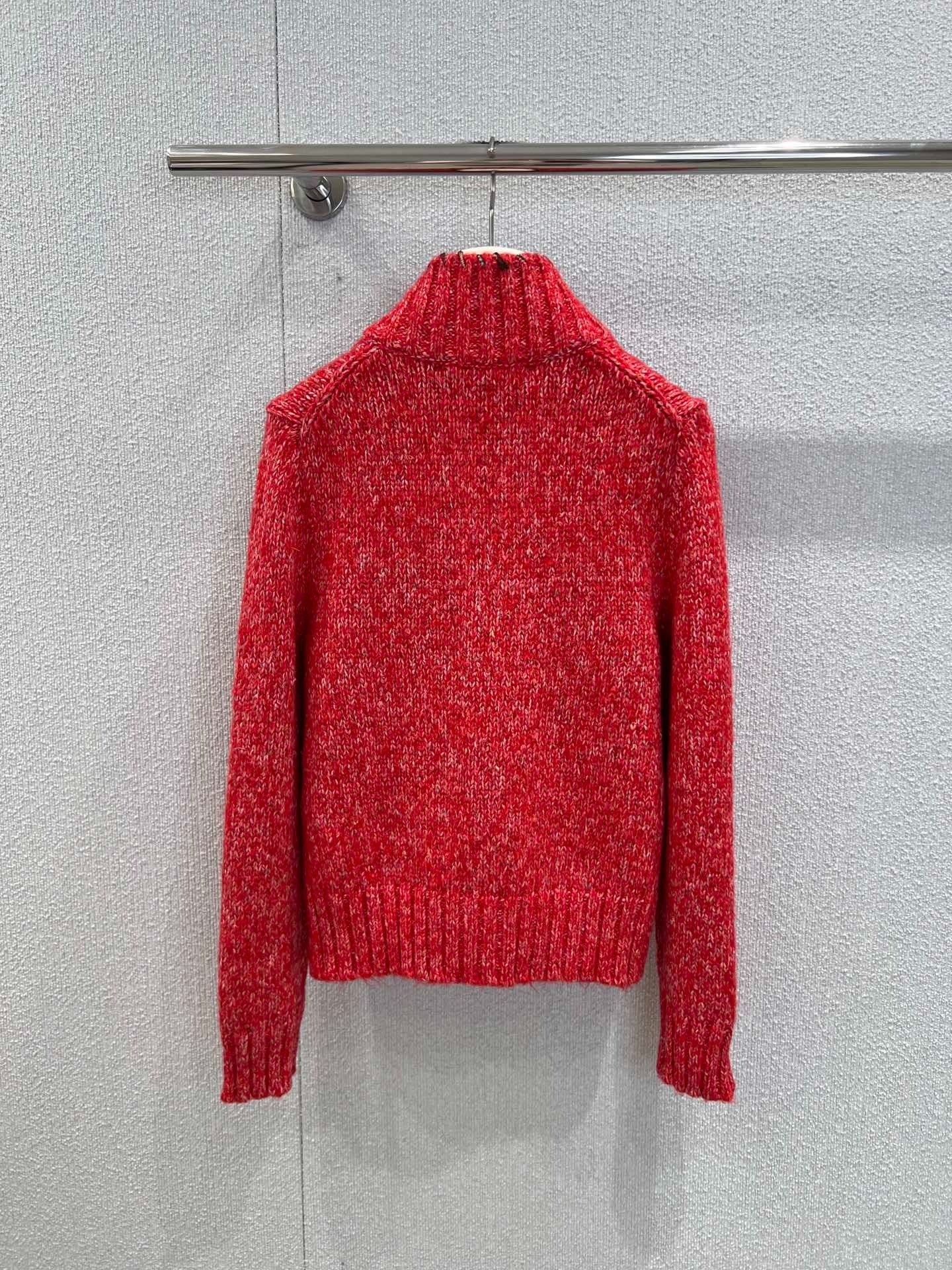 CHANEL 25S KNITTED CARDIGAN 233200