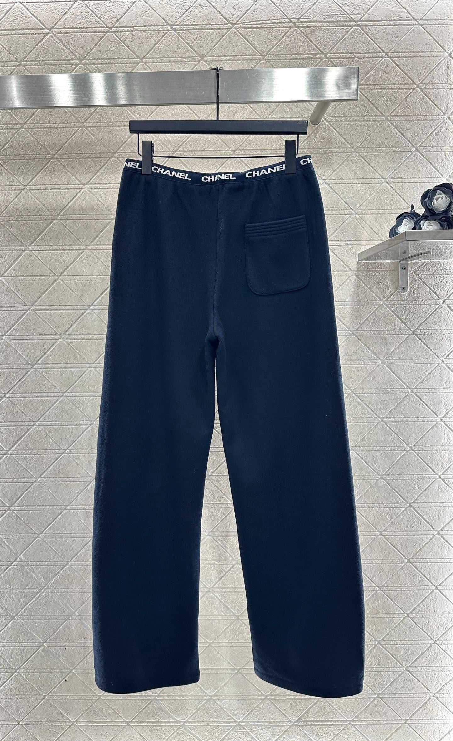 CHANEL 25S WIDE-LEG FLEECE-LINED PANTS 403