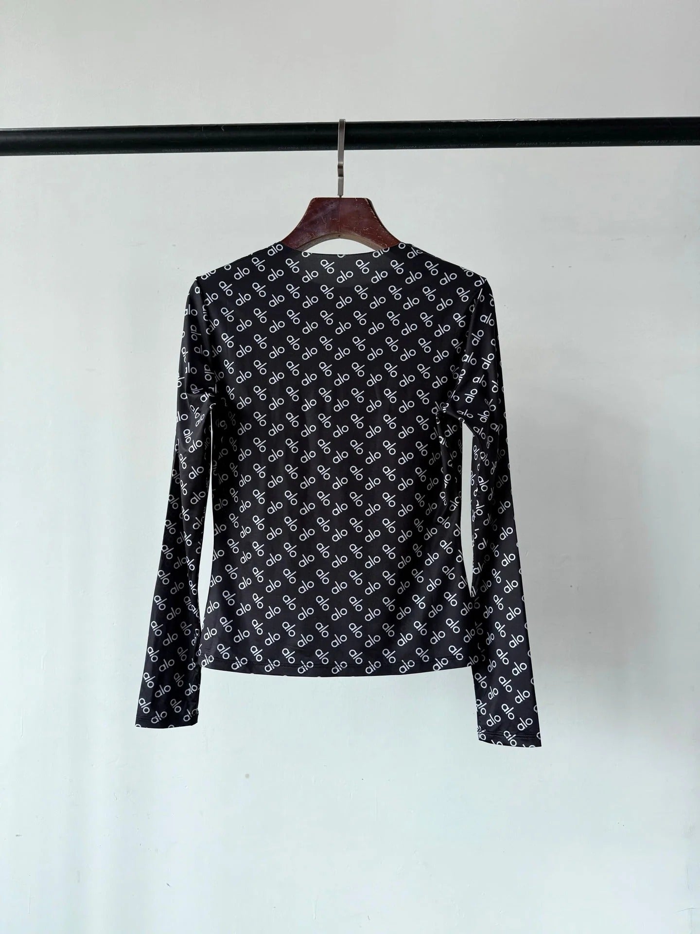 ALO LONG SLEEVE T-SHIRT STYLE 75