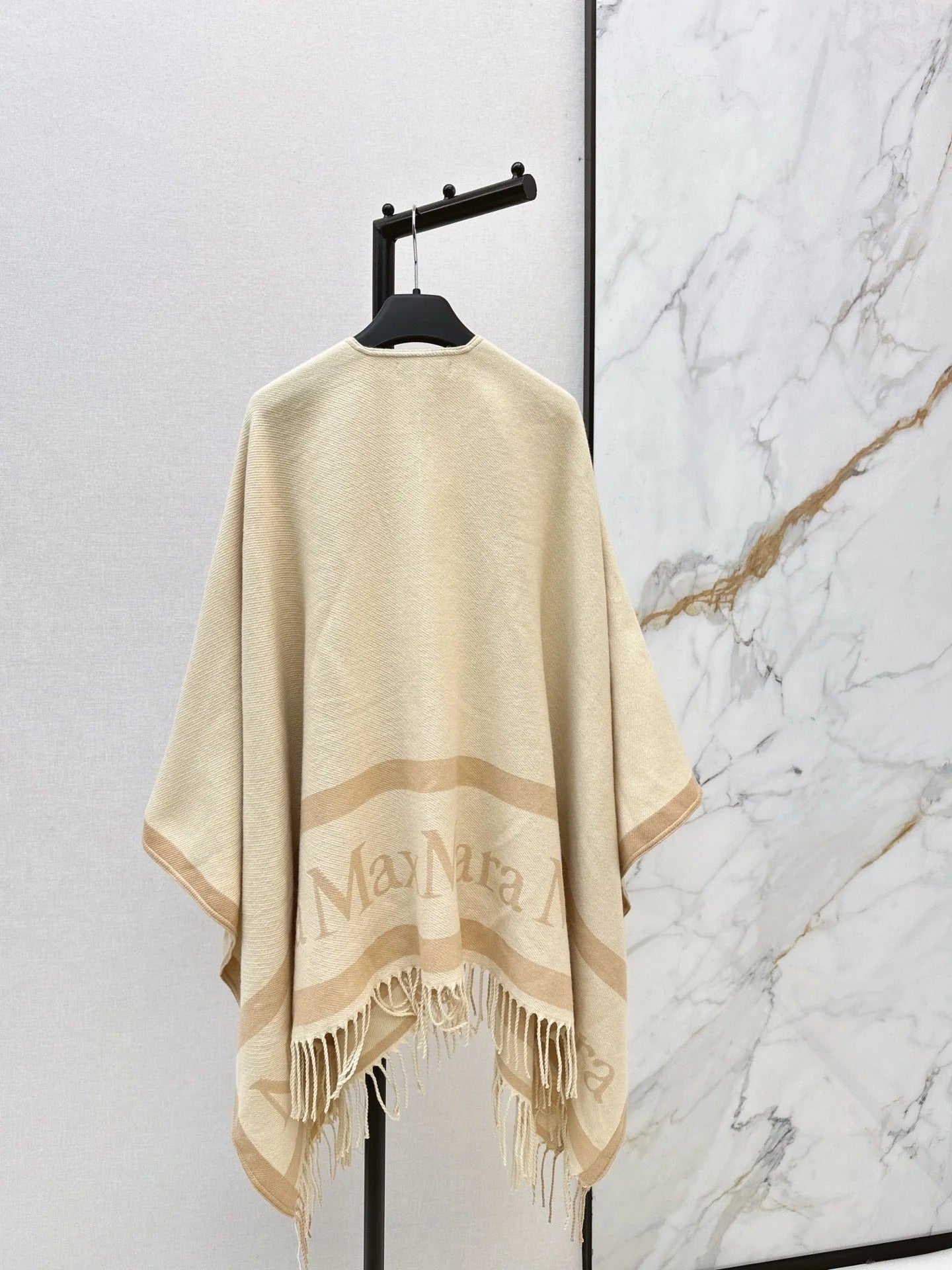 MAX MARA 25S JACQUARD CAPE COAT 008