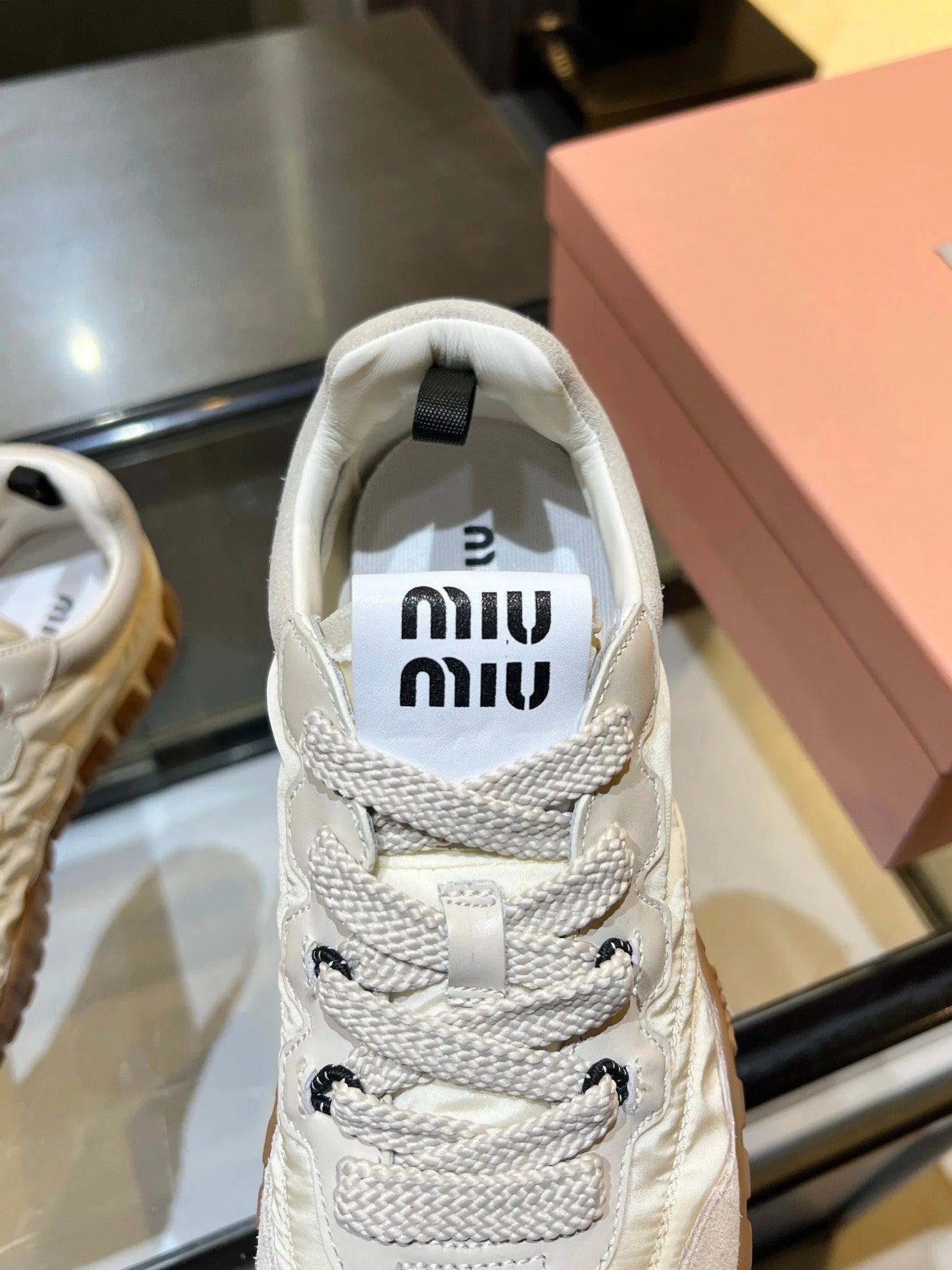 MIU 26ss Sneaker Beige Fabric Suede 625654
