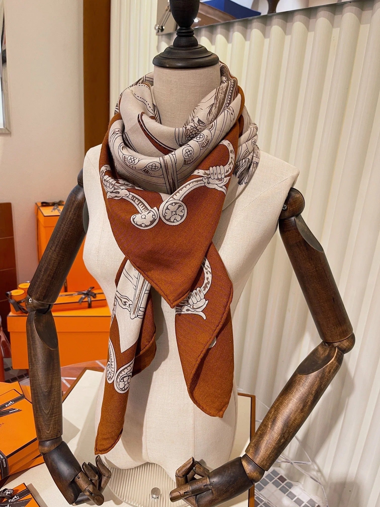 HERMES 25S SCARF 140 IN SILK 854808
