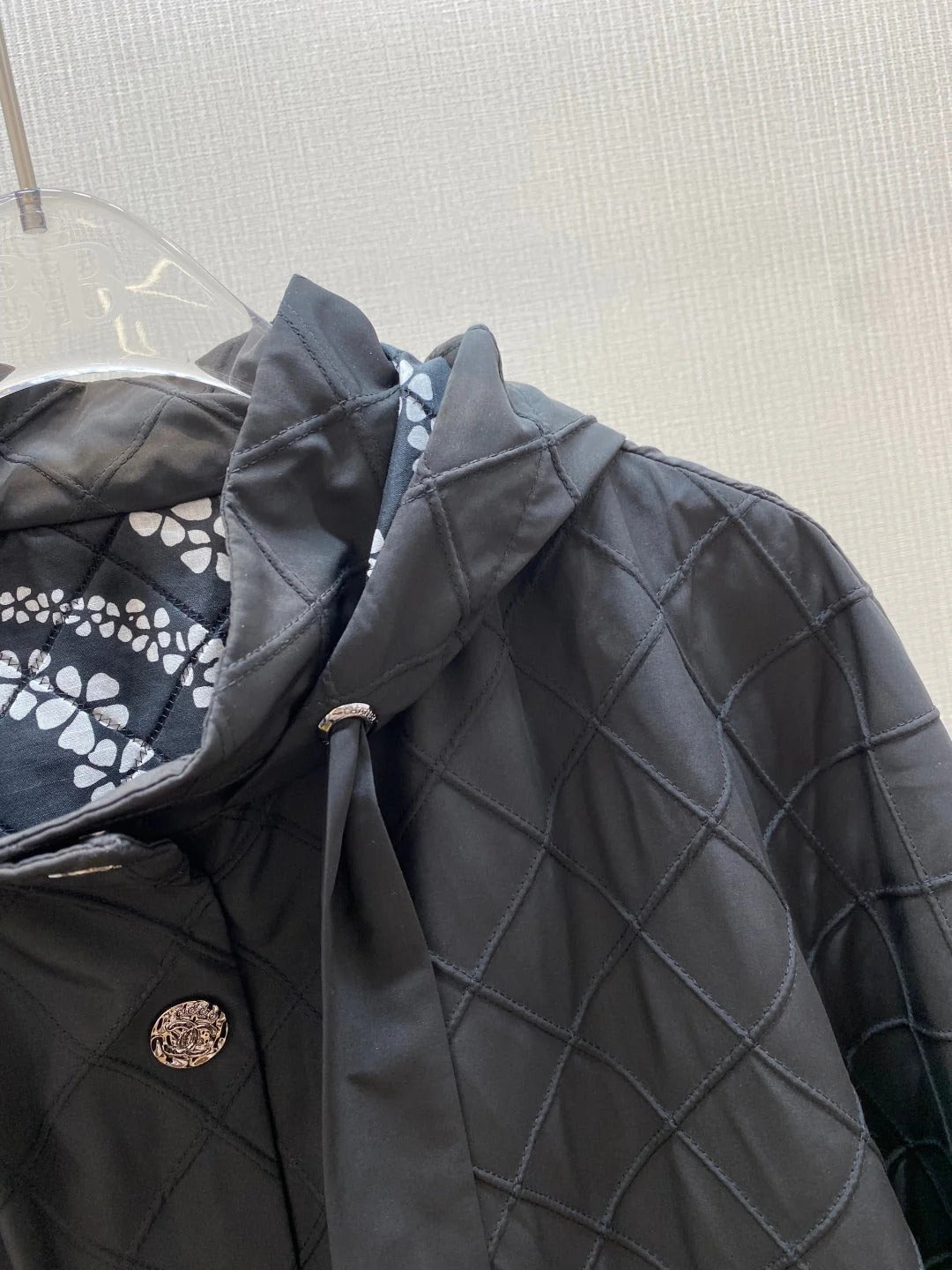 CHANEL 25S CAPE COAT STYLE 220